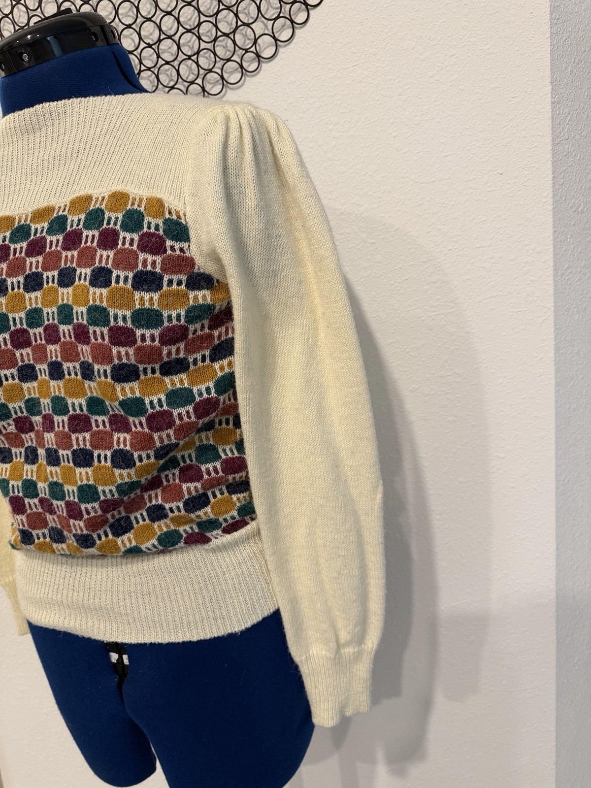 Women’s Vtg 70’s 80’s Sweater Size Small Medium