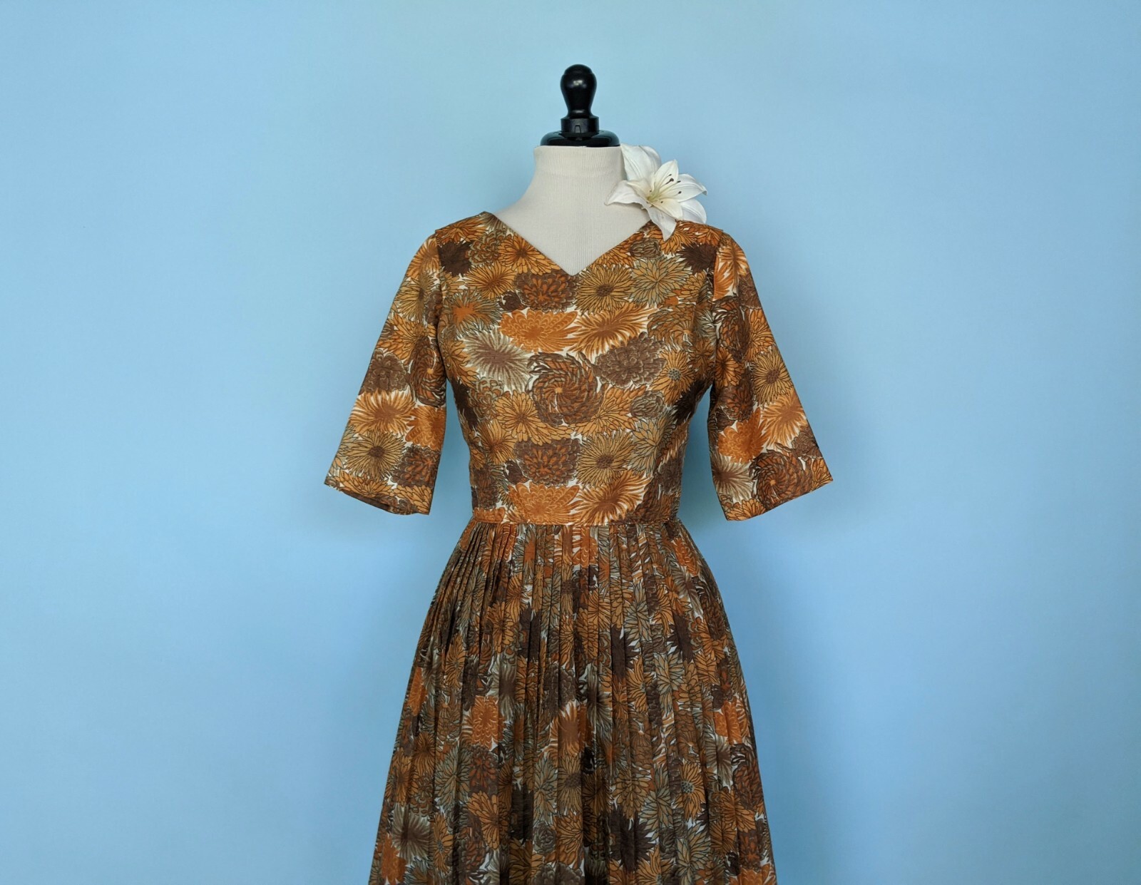 Vintage 50s/Early 60s Floral Print Day Dress 1950s Dress with Full Pleated Skirt