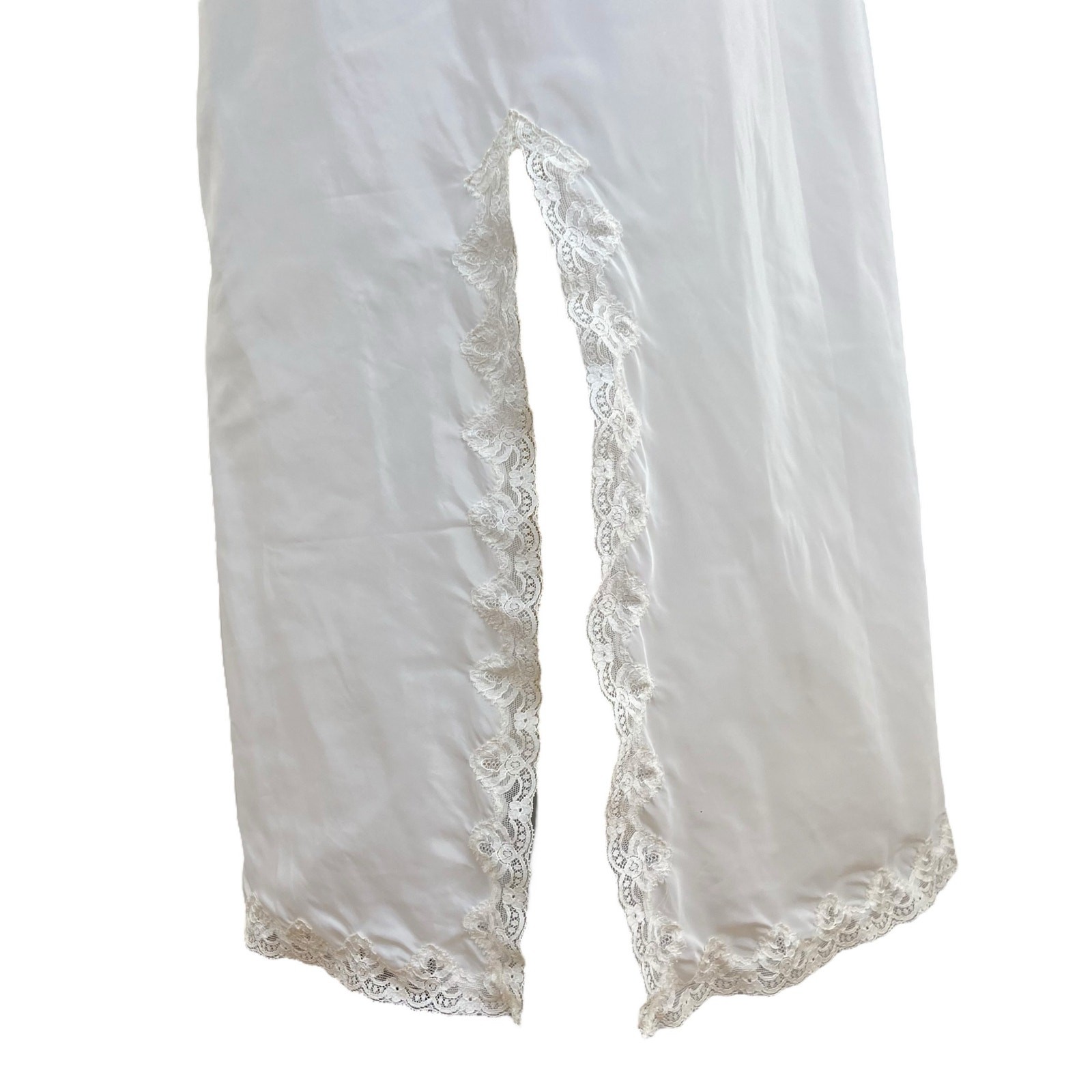Vintage 70s Wonder Maid White Lacy Maxi Full Slip Dress Women’s Size M