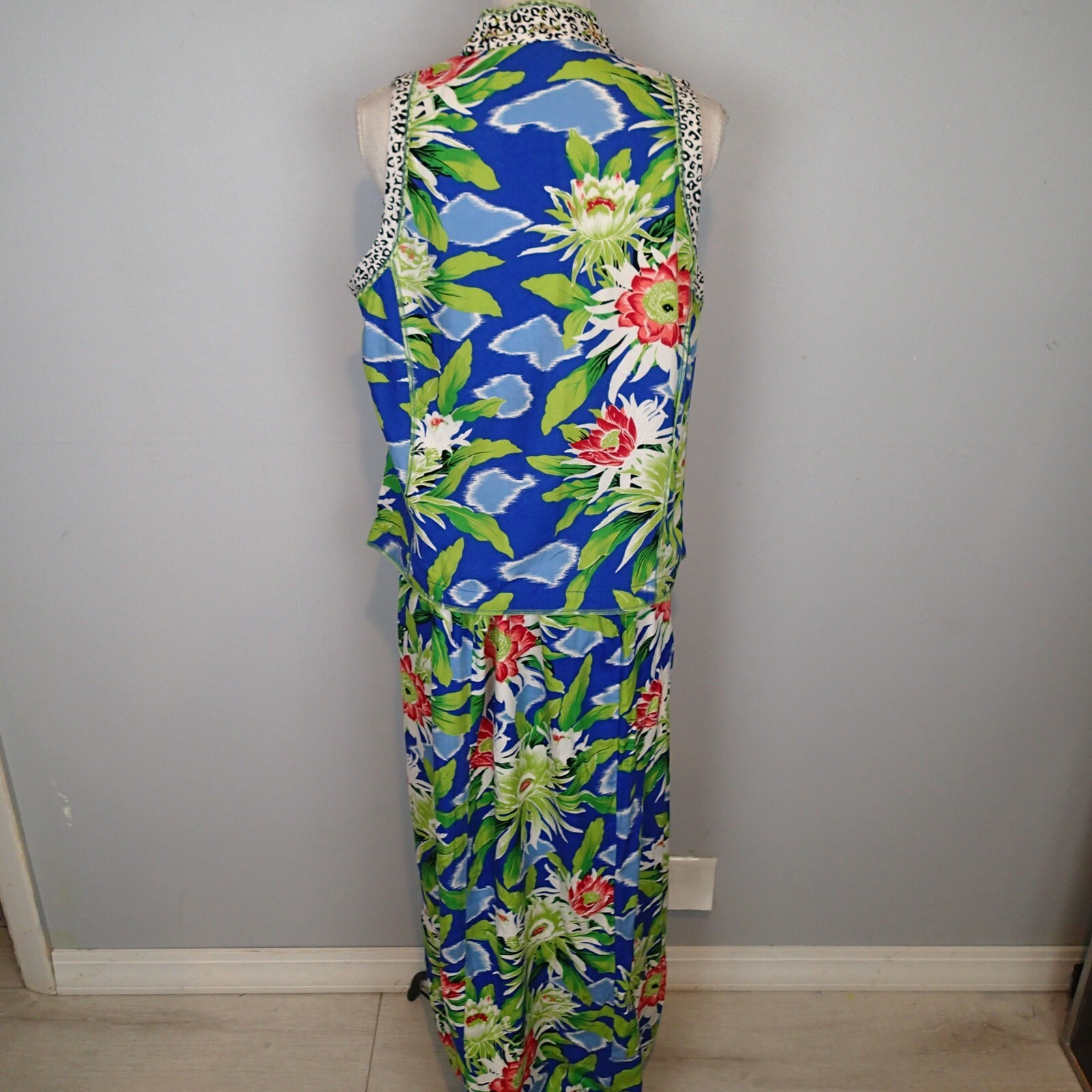 FAITH by Celia Forrester Set S Top Skirt Tropical Floral Shirt hawaian blue