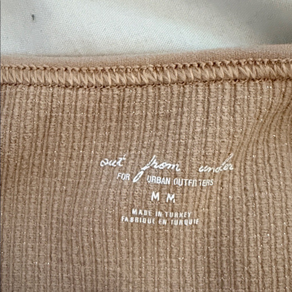 Out From Under Cindy Sparkle Seamless Cropped Cami Size Medium