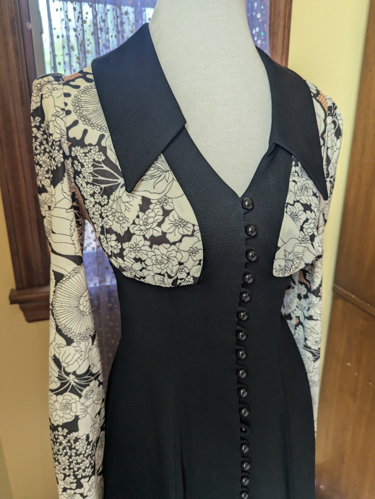 Vintage 70’s Young Innocent By Arpeja Psychedelic Black Mini Dress Size 11 Small