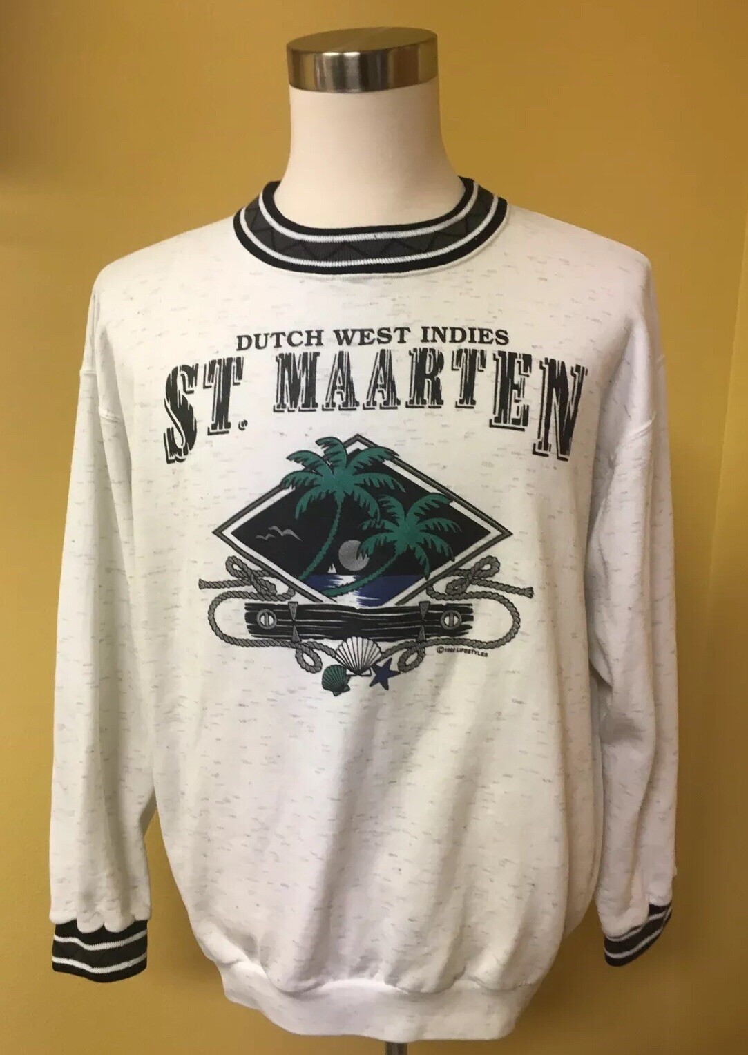 90’s Vintage St. Maarten Dutch West Indies Lifestyles Sweatshirt XL Crewneck