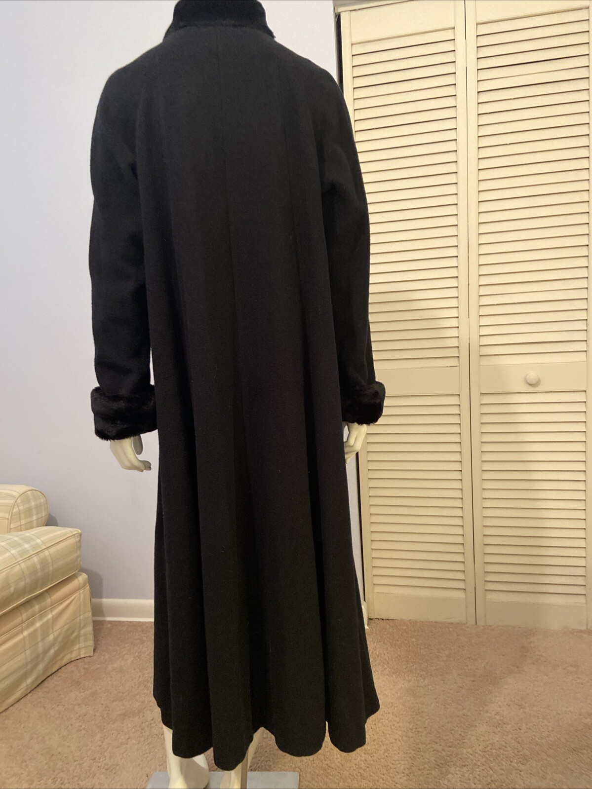 VTG TALBOTS Women’s Glam Long Black Coat Faux Fur Collar & Cuffs Pockets Lined 8