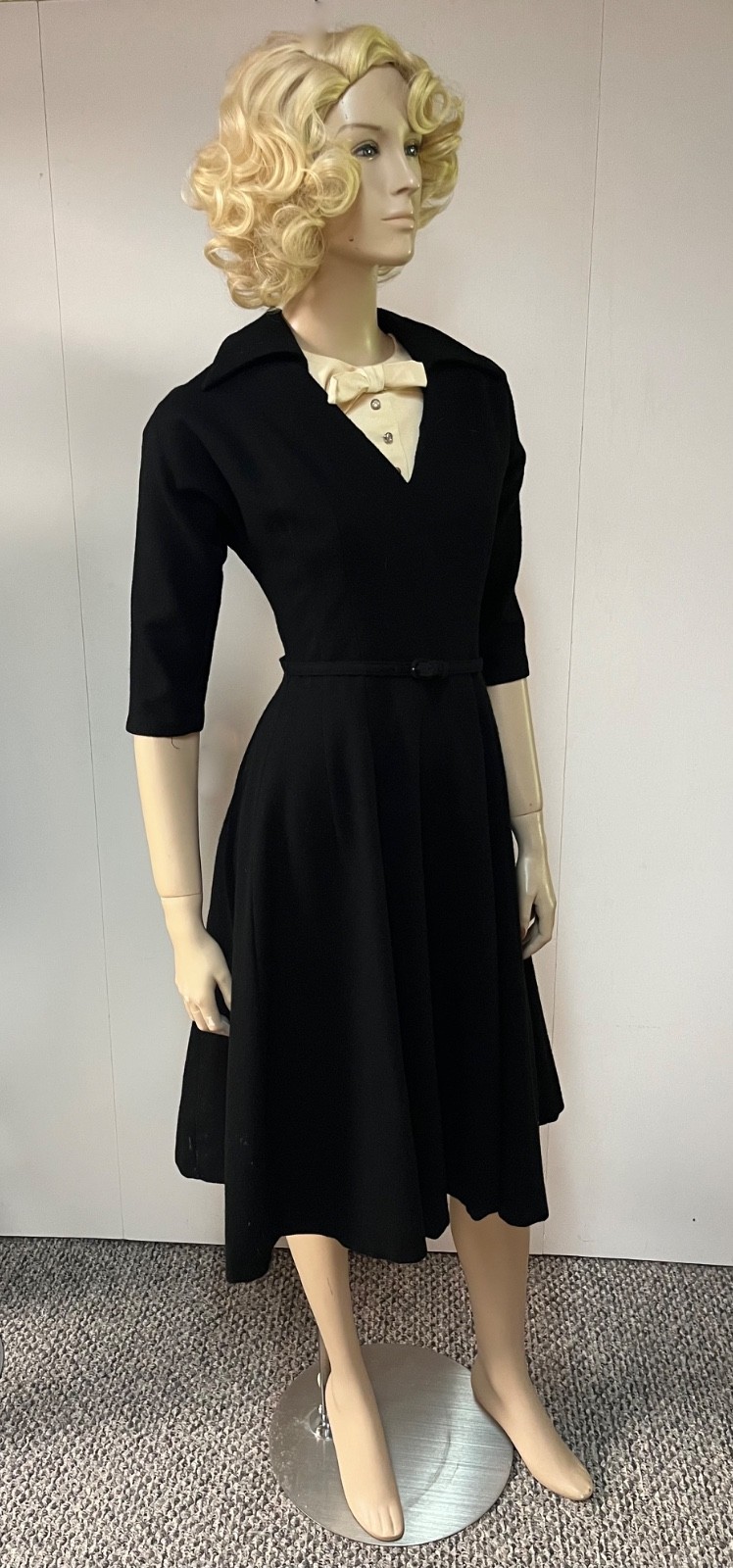 Vintage 1950s Alco Junior Bibbed Neckline Wool Business Cocktail Dress Bust 34