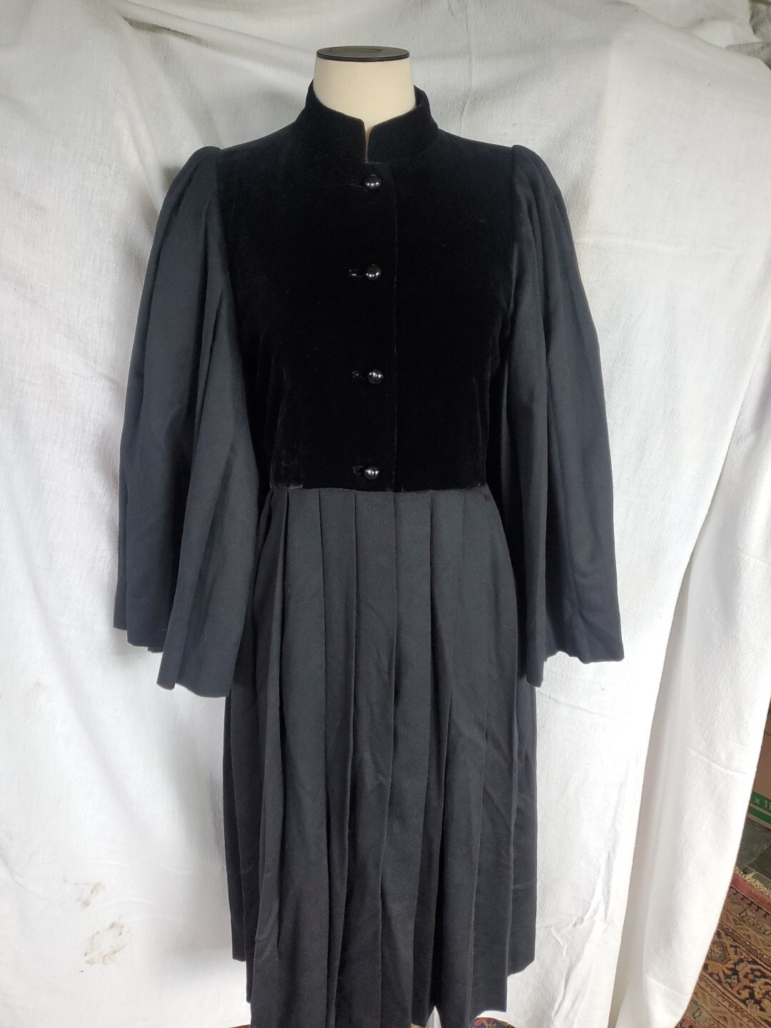 Philippe Venet Paris Vintage Black Dress VELVET and Wool Size 42 Pleats Bell Slv