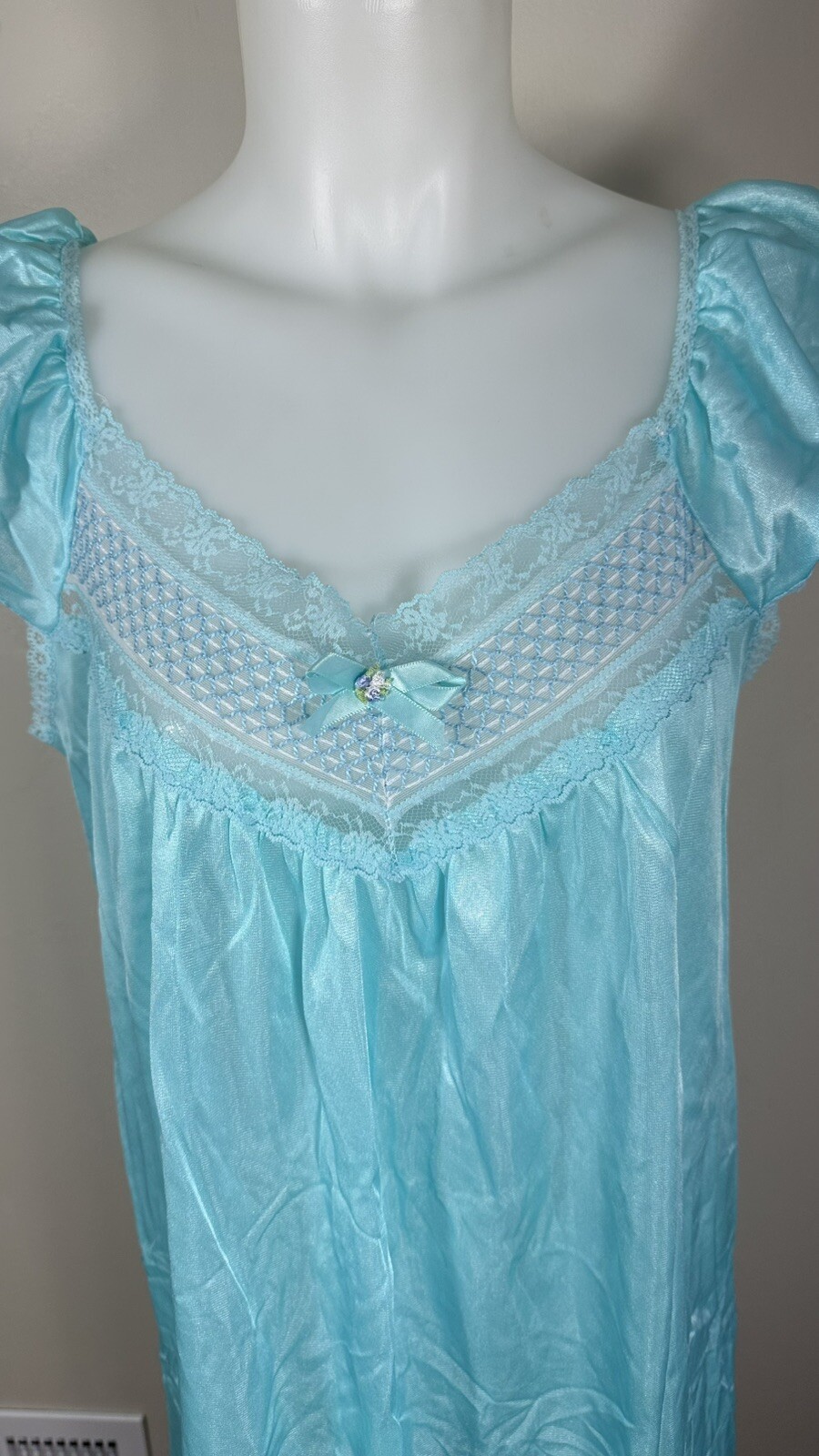 Vintage Glencraft Medium Silky Nylon Nightgown Blue Lace Lingerie Union Made USA