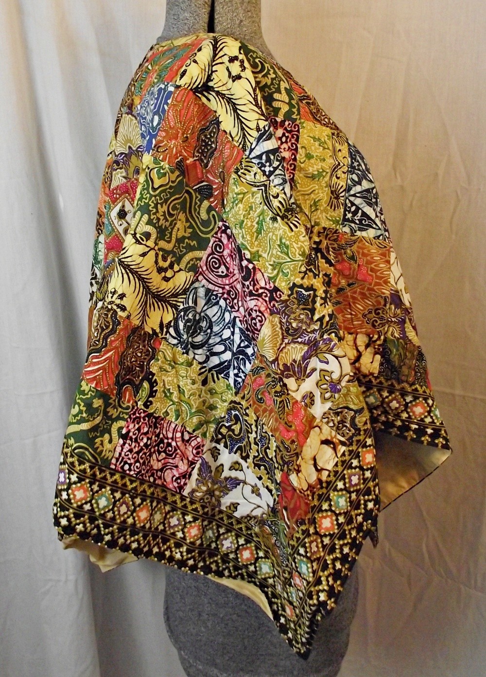 BOHO MOD Vtg 1960s Hippie Poncho Patchwork Batik Lee Lee’s Fashions