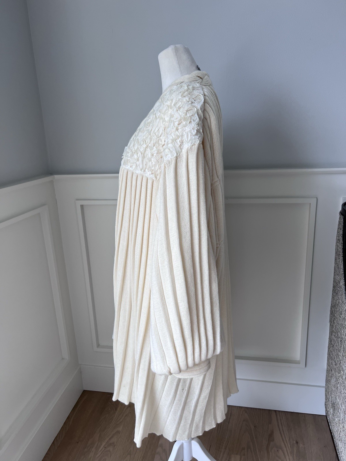 Maurada Vintage Ivory Knit Long Cardigan With Bishop Sleeves Size 1X- 2XL
