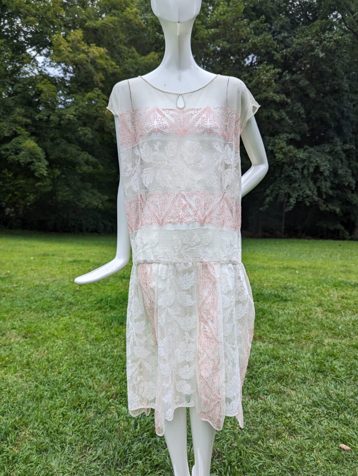 FLAPPER 1920’S SOFTEST NET DRESS W FLORAL LACE + HAND EMBROIDERY