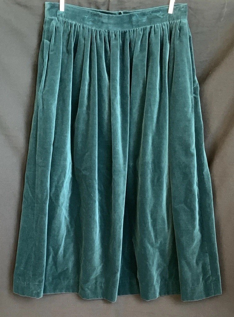 Vintage 1980s/90s Laura Ashley Deep Green Velvet Skirt (Pockets, Lined) Size 12