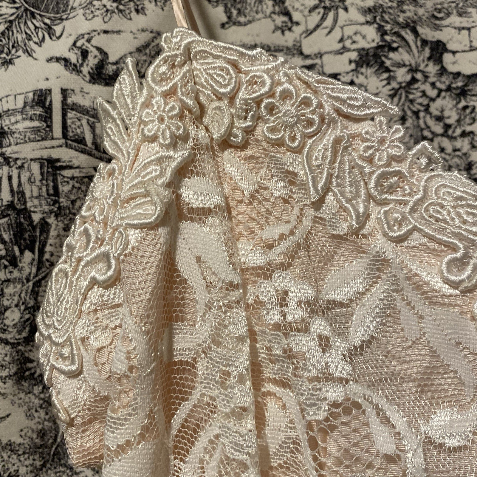 Vintage 1980s Cachet By Bari Protas Peachy Pink Lace Pencil Dress