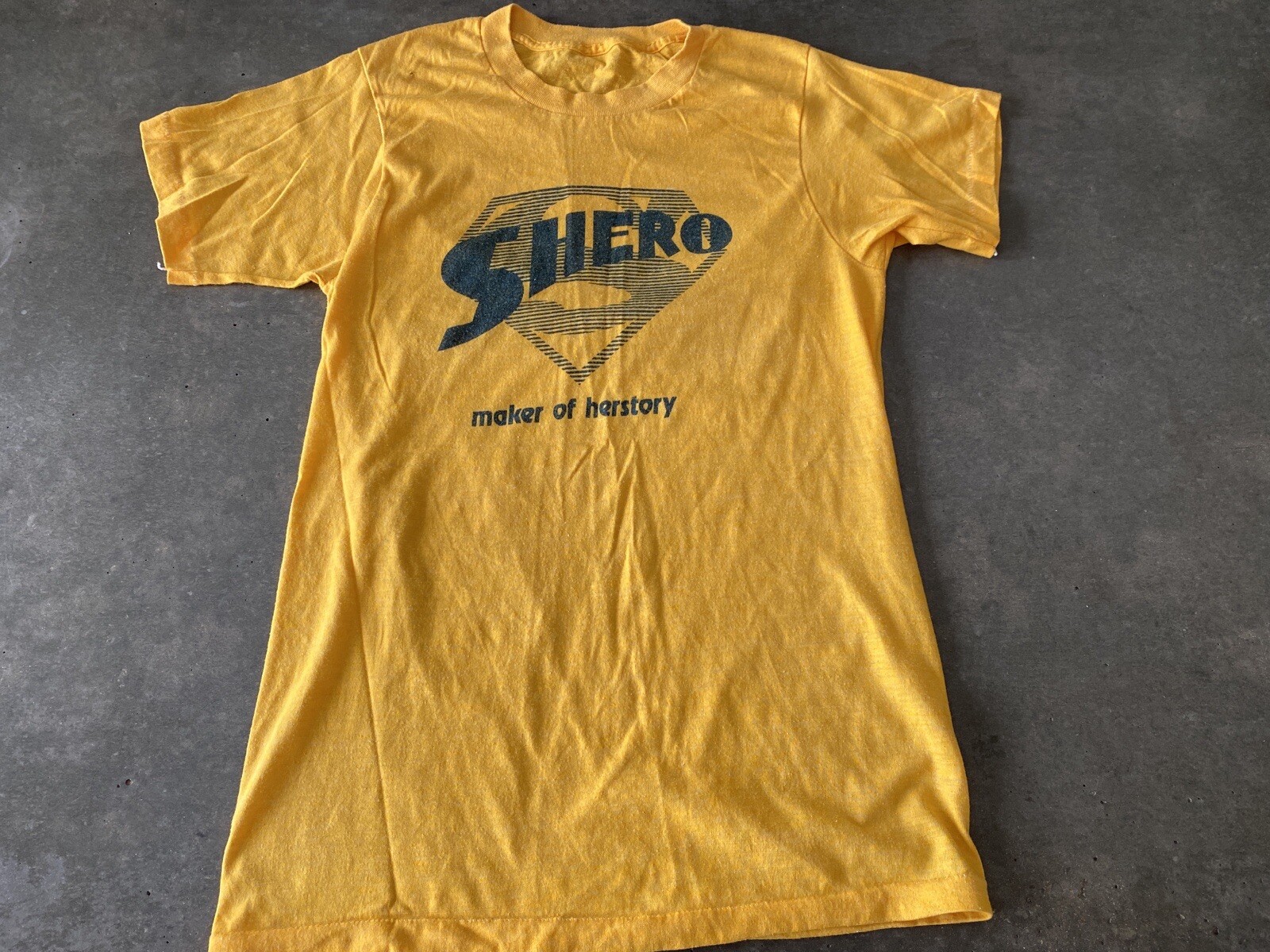 Vintage Single Stitch Shero Maker of Herstory Single Stitch Thin Shirt Small