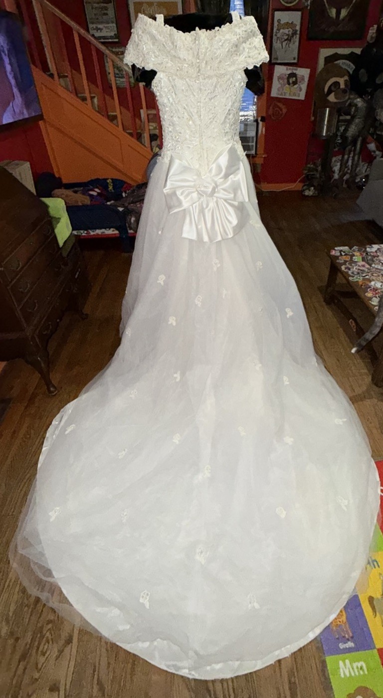 Vintage MORILEE Wedding Dress Size 14 Beaded Lace & Tulle- Long Train EXC