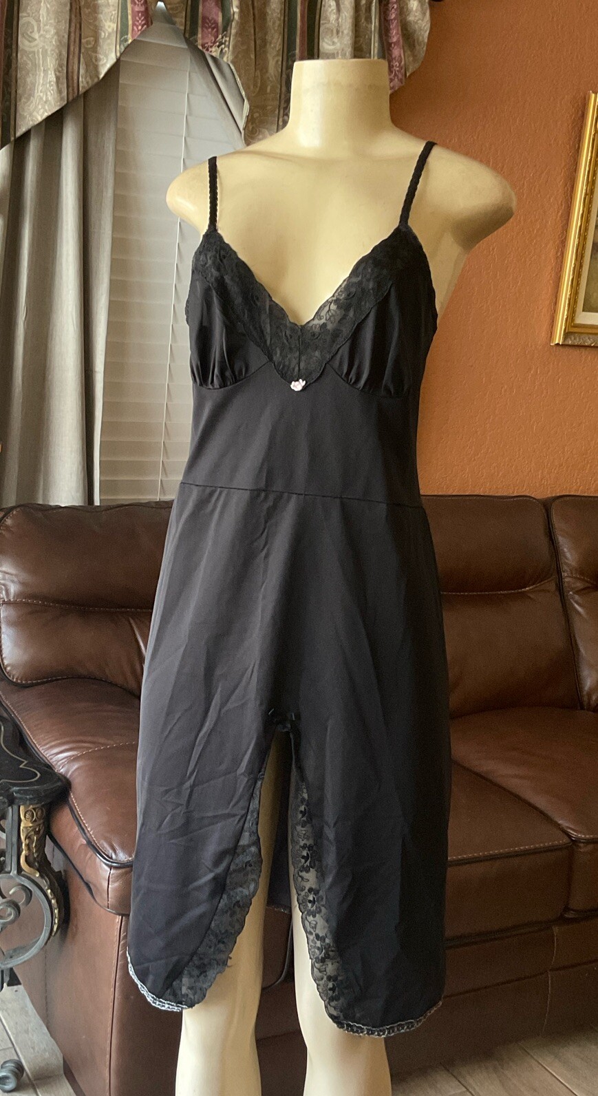 VINTAGE ST MICHAEL BLACK NYLON BLEND W/FANCY HEMN NIGHT GOWN LINGERIE 34 UK 8hc