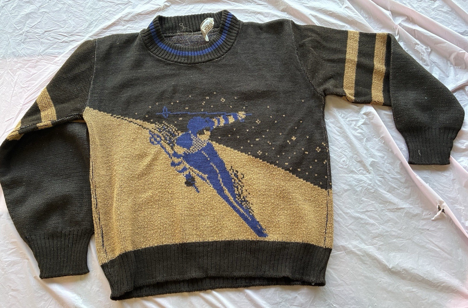 Montgomery Ward Vintage Unisex Sweater Cotton Knit Crewneck Ski Graphic 70s Sz S