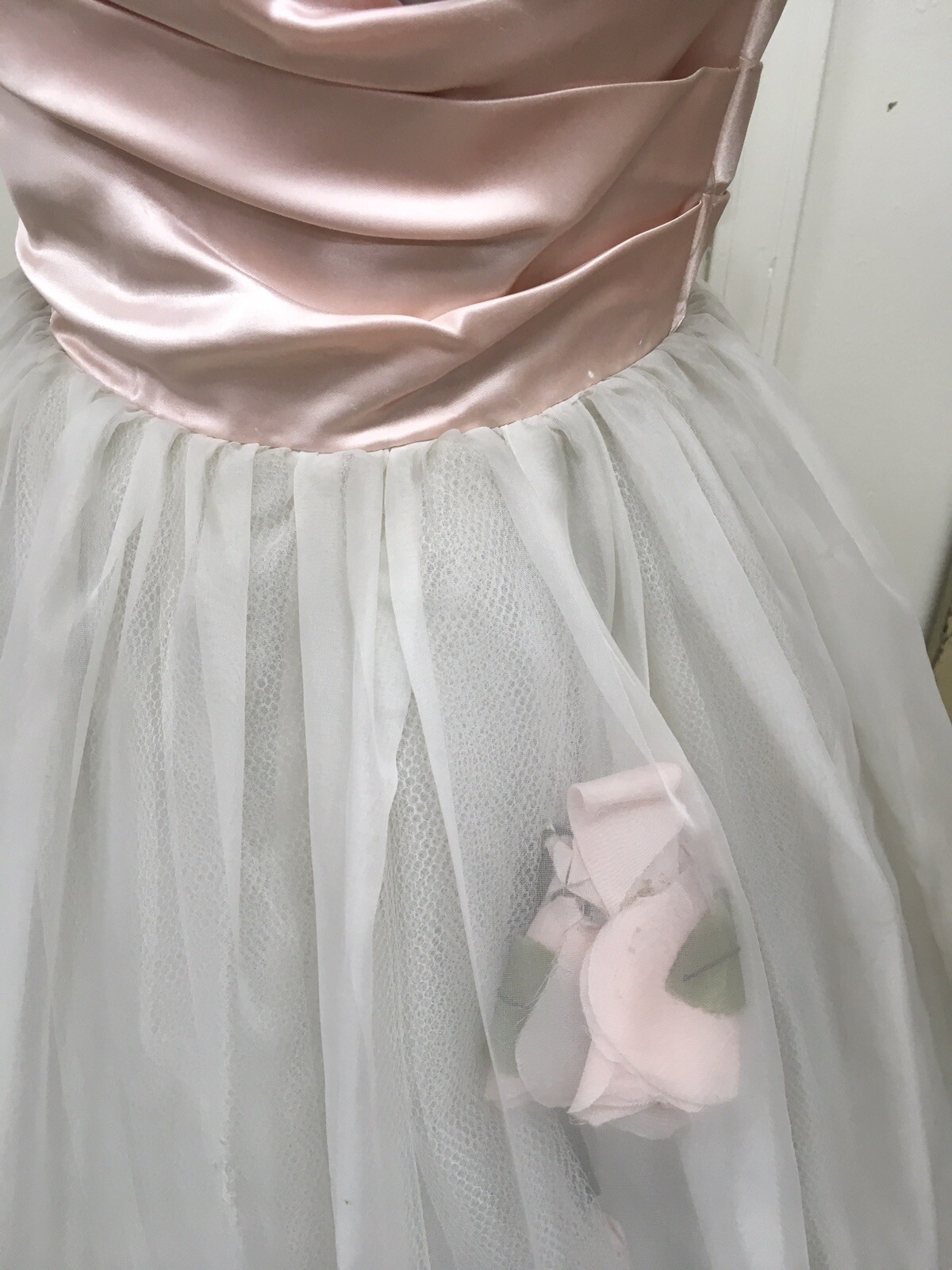 1950s Prom Dress White Tulle Fabric Pink Satin Ribbon Millinery Flowers #14