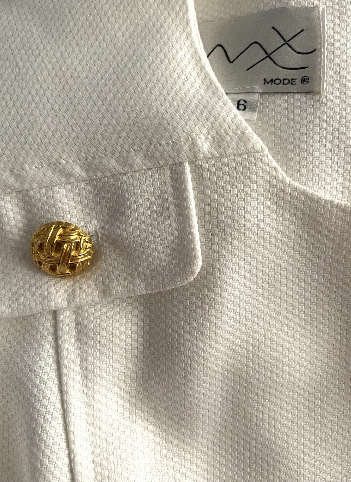 NWT’s Vintage MODE White Cotton Gold Color Button Accents Sheath Lined Dress Sz6