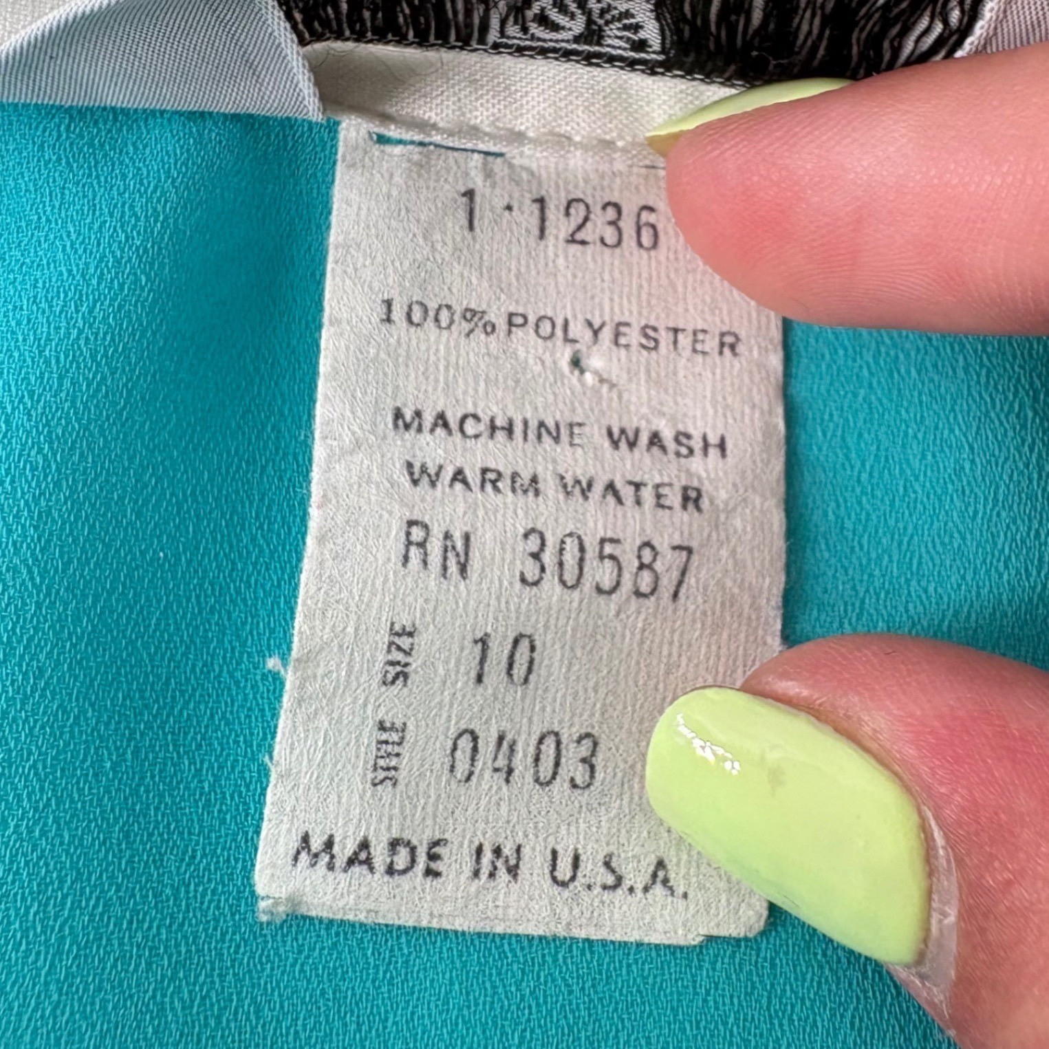 Vintage Sweetbriar Teal Tuxedo Pleated Blouse Pearl Button Contrast Cuff Size 10