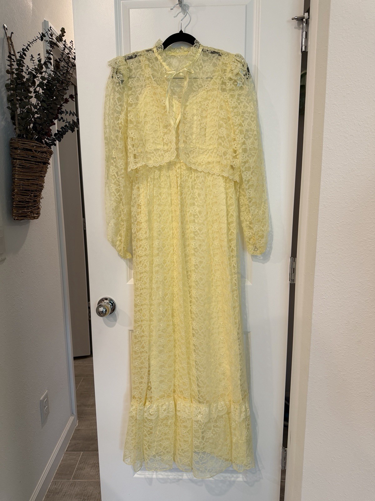 Women’s Vtg Yellow Maxi Dress Lace 2 Piece Set Size XS 70’s Prairie Croquette