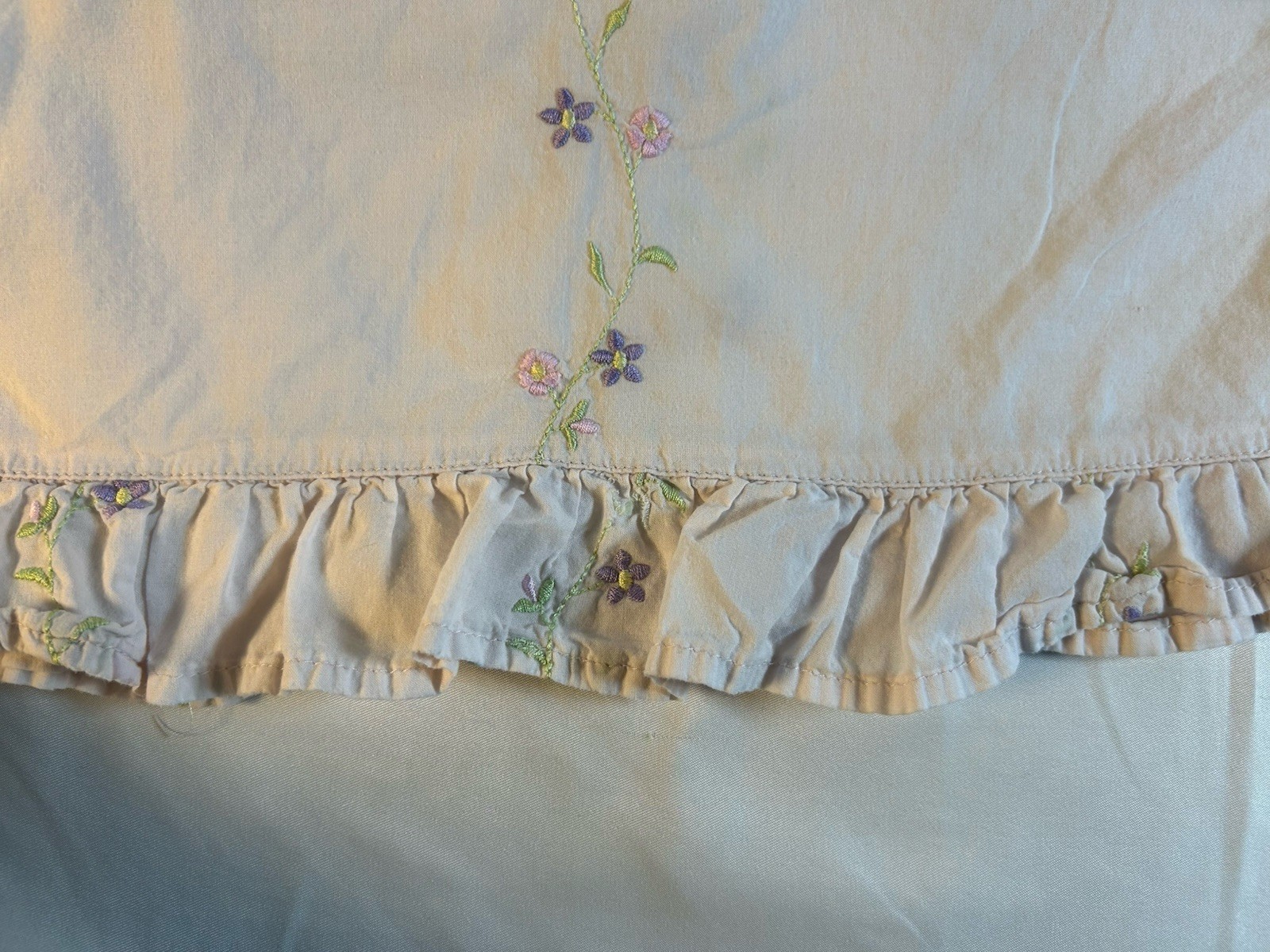 Vintage Adonna LightPink Flowers Ruffle trim Nightgown Size L 100% Cotton Gown