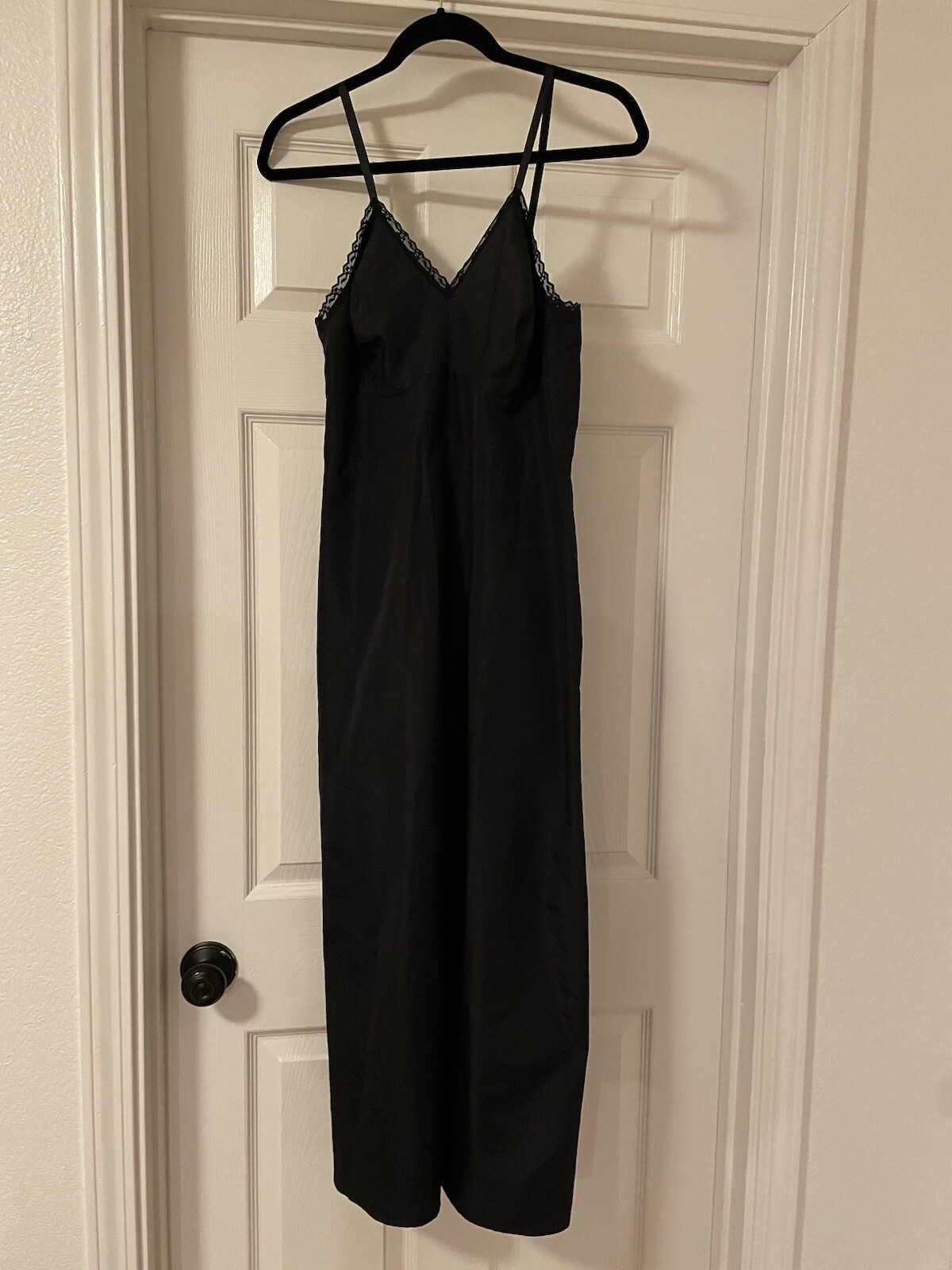 Vintage Nylon Full Body Fitted Black Slip With Slit In Front NO LABEL SIZE M