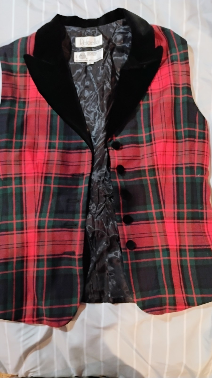 Vntg Rafaella Vest Red Tartan Plaid With Black Velvet Collar And Button 100%wool