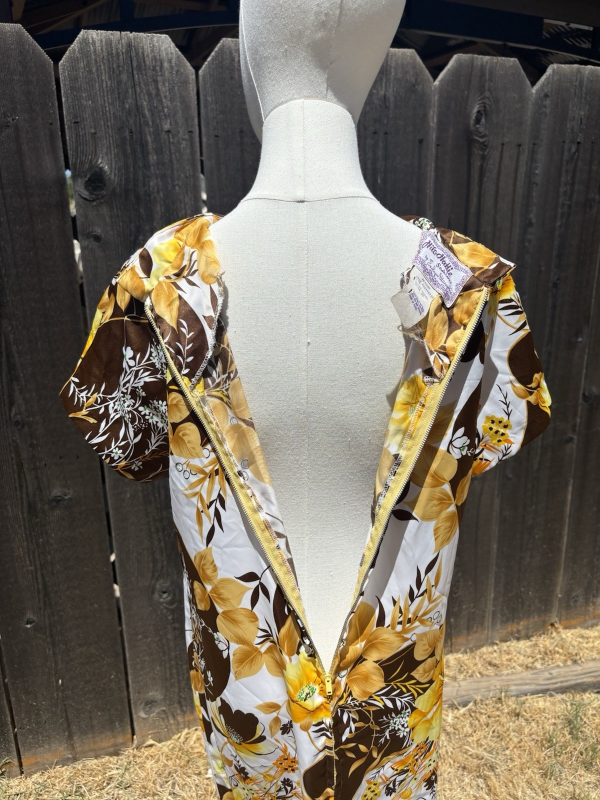 Vtg Lot Of 4 Hawaiian Dresses 60’s/70’s Barkcloth Cotton Volup Hilo Hattie