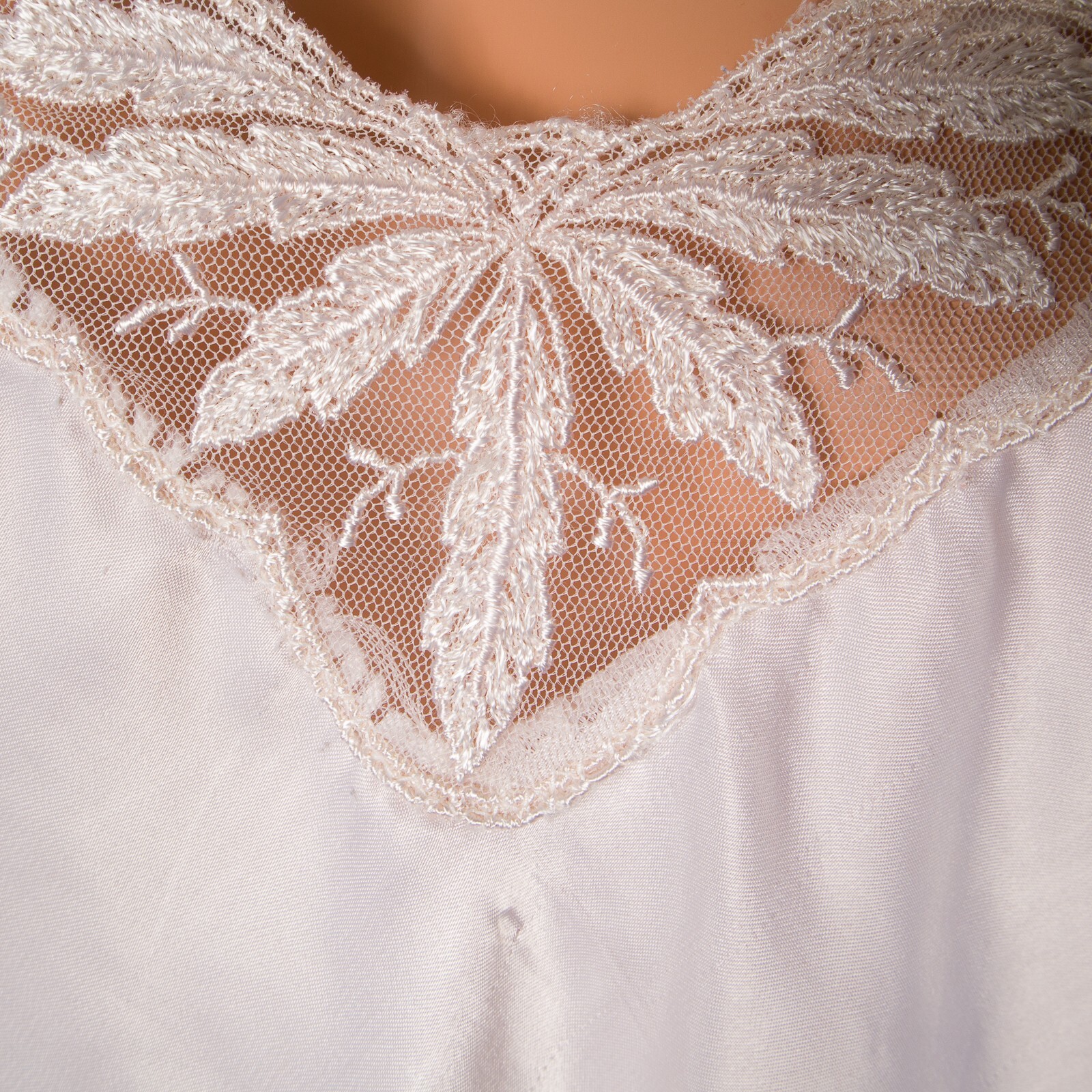 💖 MAIDENFORM Vintage Ivory Silky Satin Cami Tank Top Embroidered Front 36