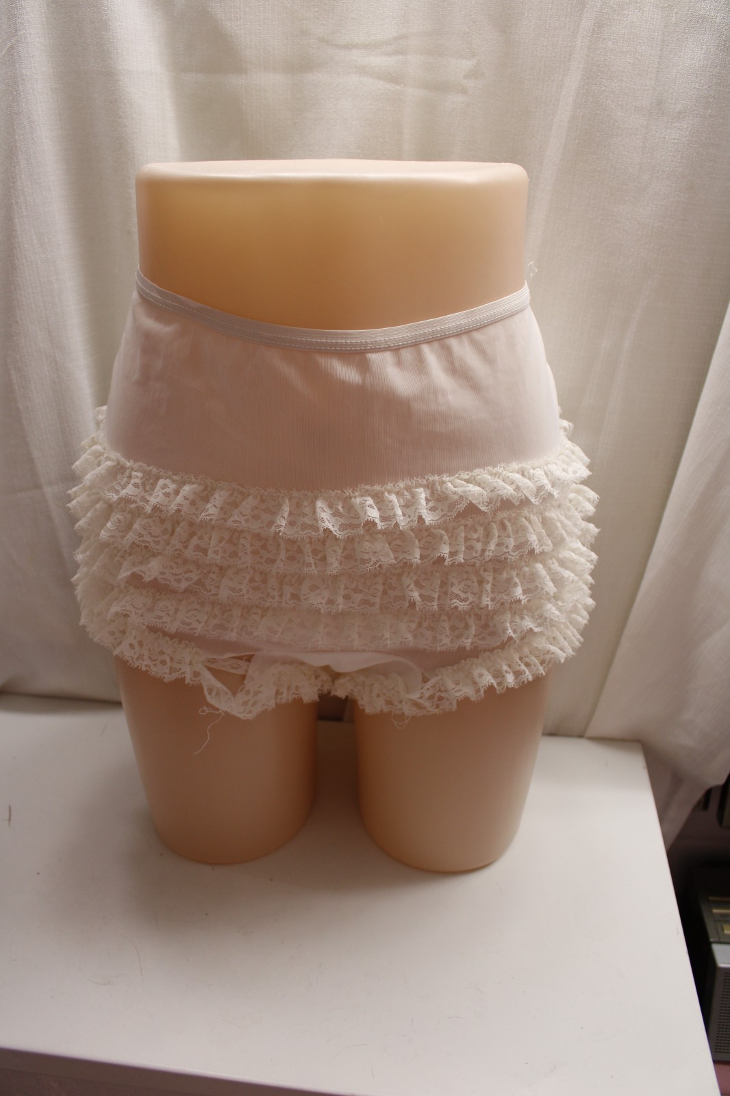 Sissy VtG. Nylon Lace Rhumba/Ruffle Schoolgirl Babydoll Panties White Briefs M