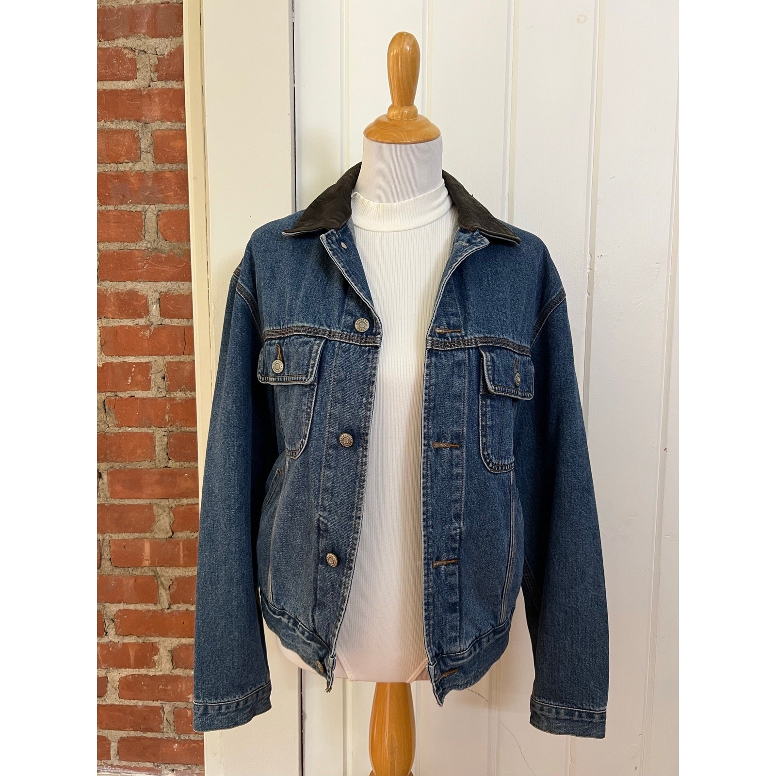 Vintage 90s Banana Republic Leather Collar Denim Jacket Oversized Women’s L