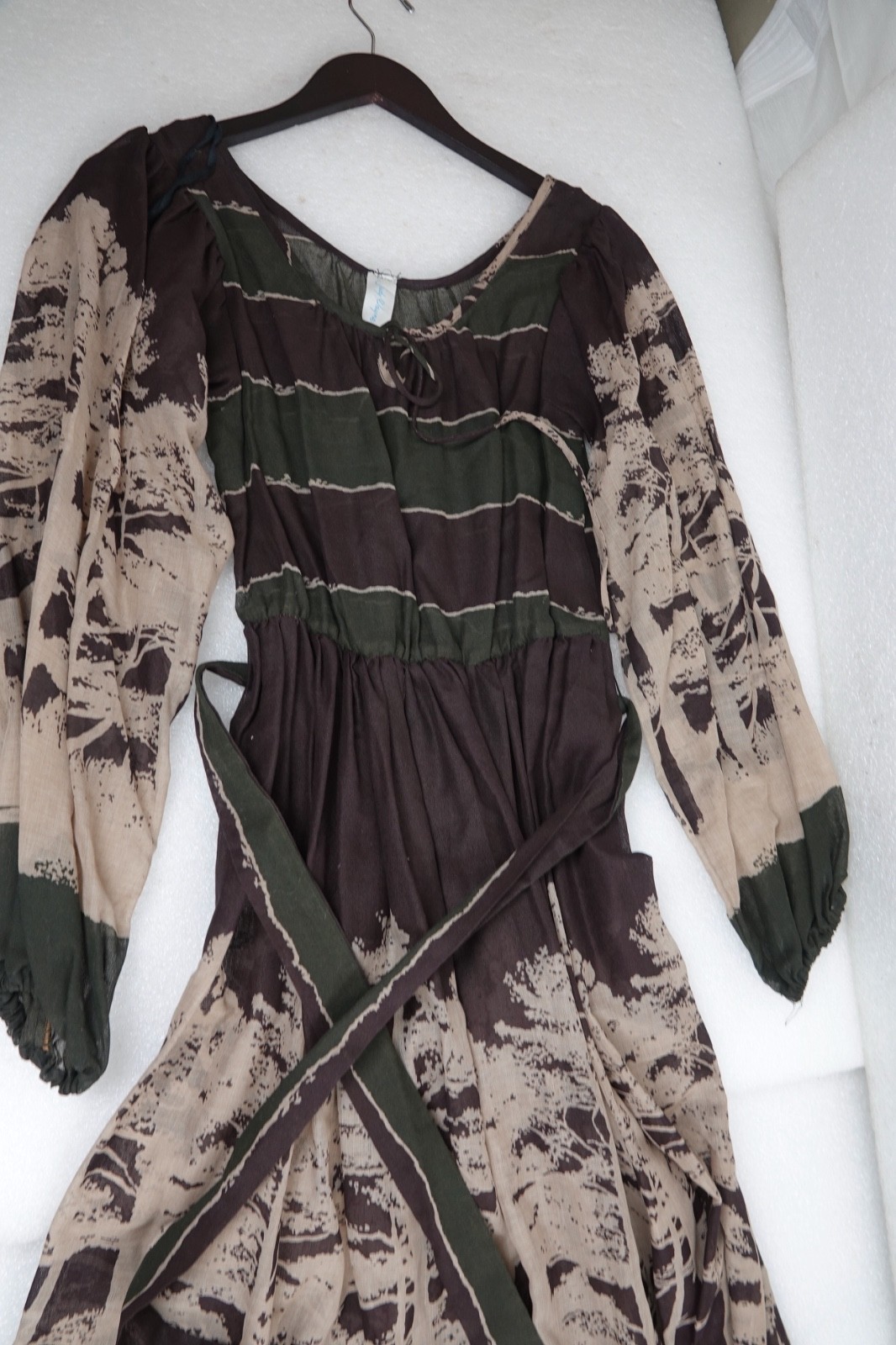 VINTAGE WOMANS CLOTHING JUDY WAYNE NATURAL EARTH DRESS LONG SLEEVED SIZE 9 -10