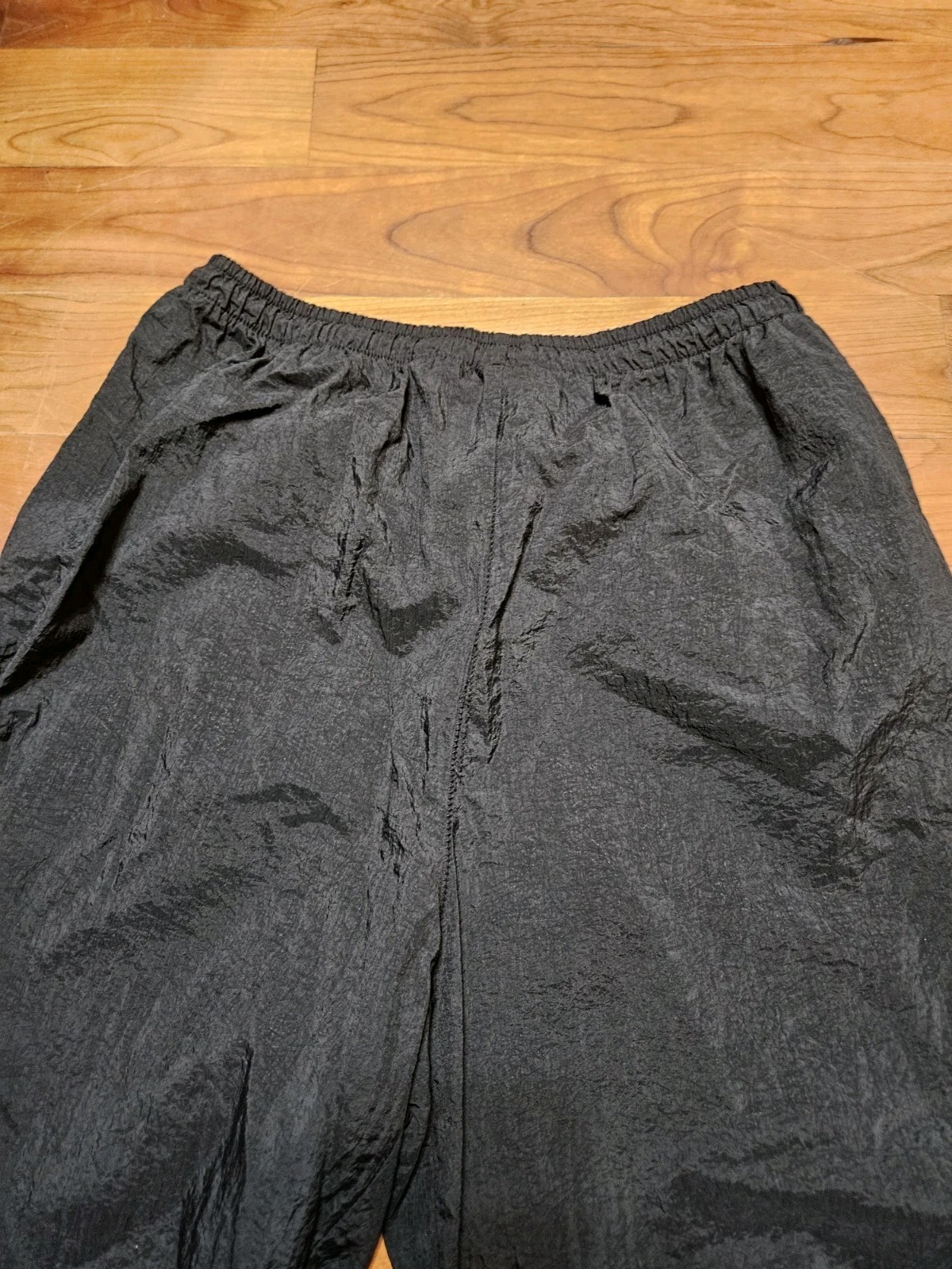 Vintage Nike Track Pants Women’s Sz Medium 8-10 Black 1990s Windbreaker Pants