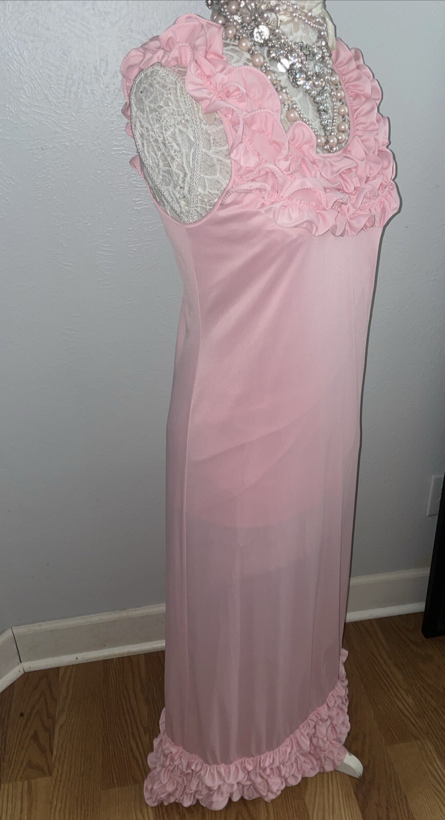 Vtg Sissy PINK Gown Nylon Maidenform Woman’s M TONS of RUFFLES Long Nightgown