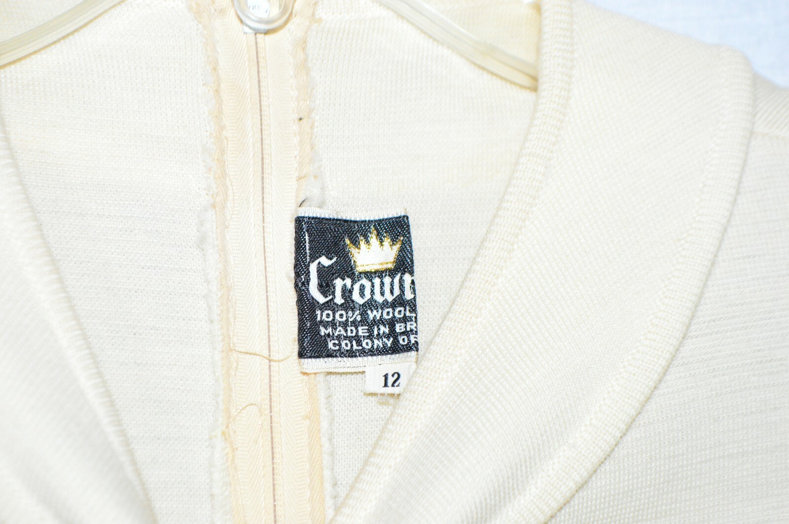 1960’s Mod Secretary Green Beige 100% Wool 2 Piece Dress Suit Modern Day Medium