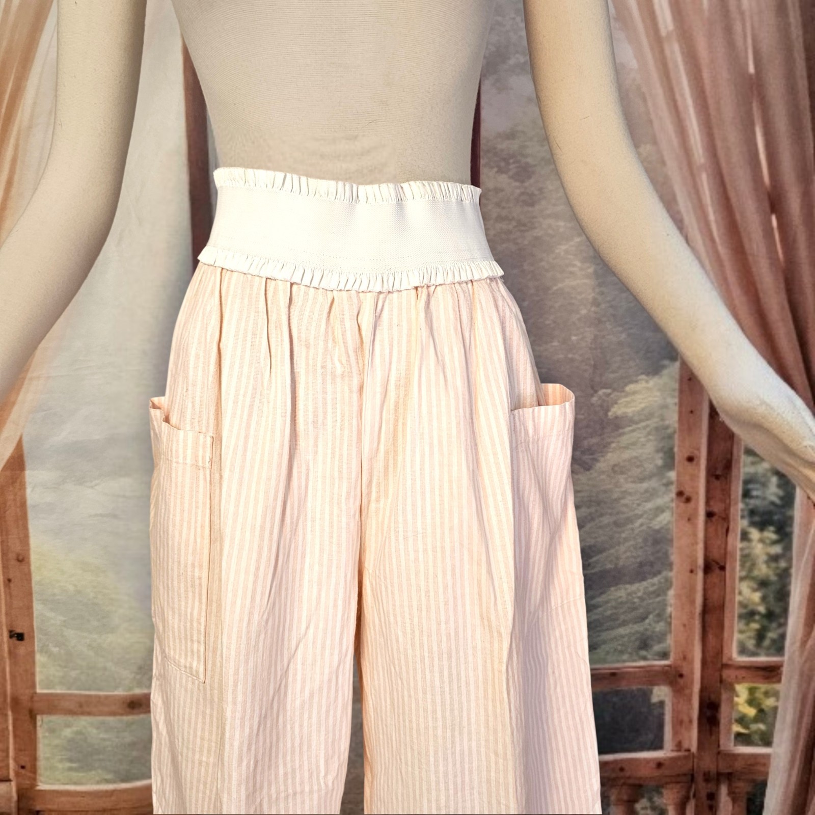 Vintage 1980’s Pink and Cream Striped Wide Leg Pants Capri Patch Pockets