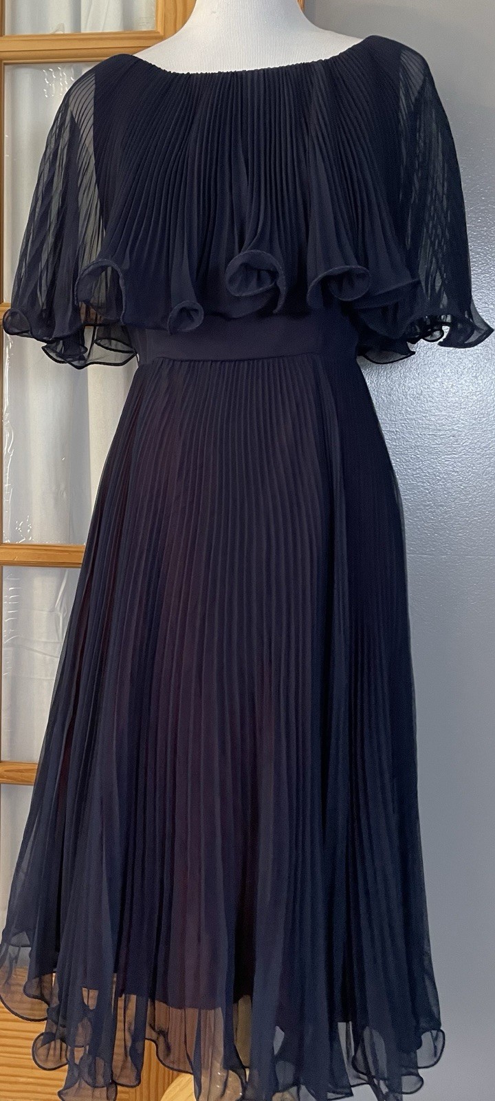 Vtg 70s Miss Elliette Pleated Midi Dress M Blue Layered Wavy Hem Classic Party