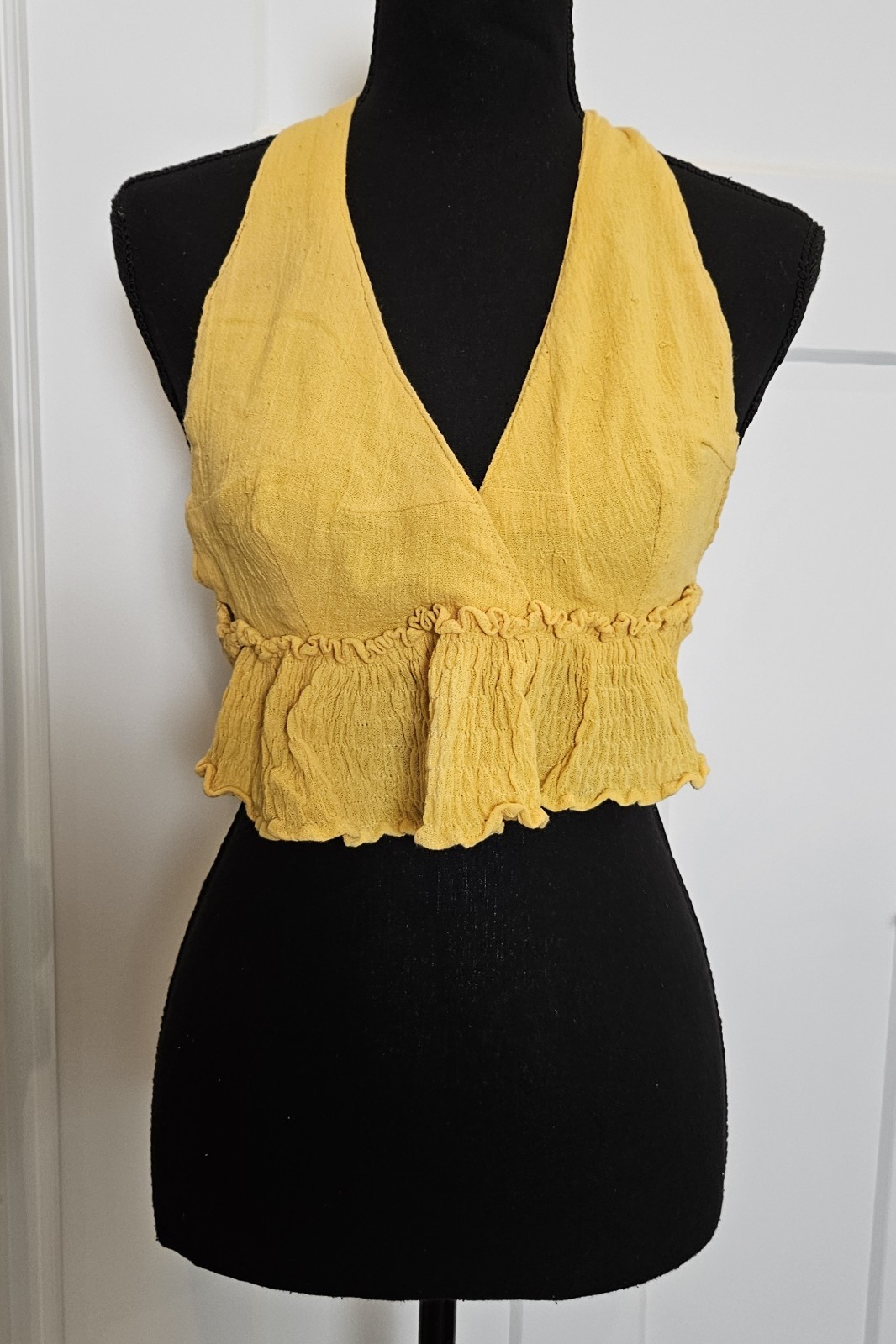 Vintage 80s 90s Women’s Medium Mustard Yellow Tie Back Crop Halter Top