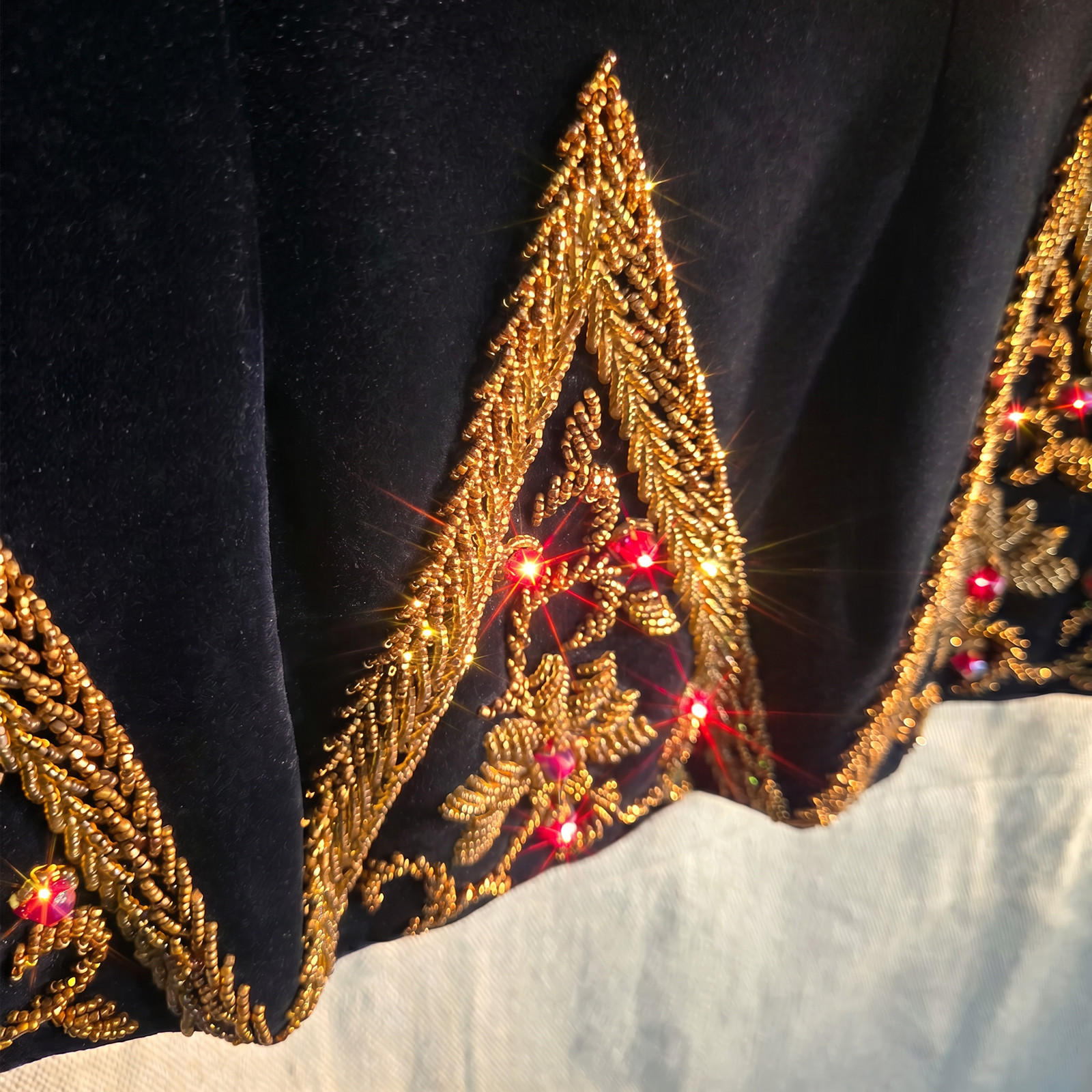 Dynasty Vintage Black Velvet Jacket Gold Bullion Embroidery Rhinestone Sz 14