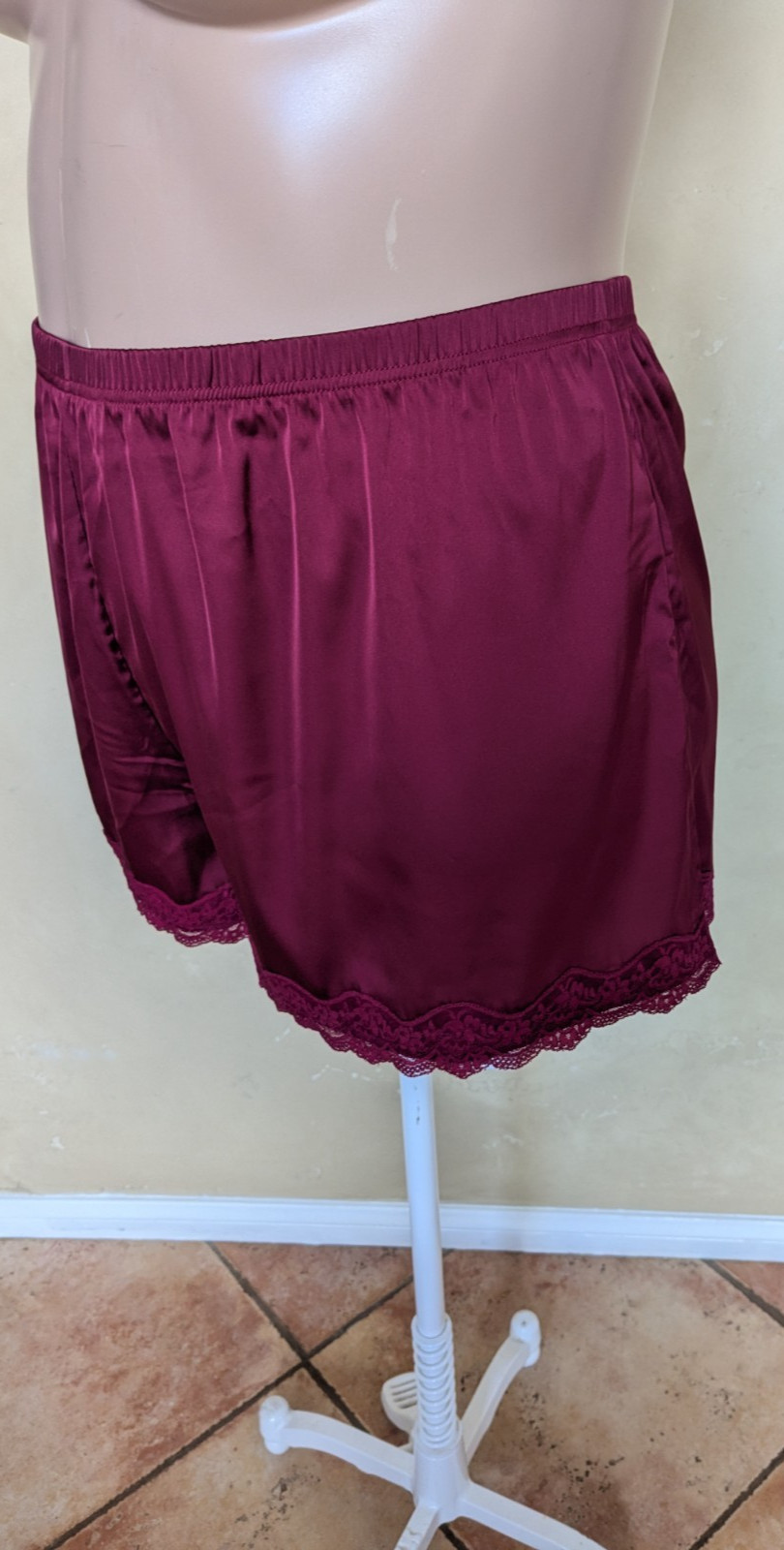 Silky Soft Shiny Lacy Pettipants Bloomers Womens Lingerie Plus Size 26W