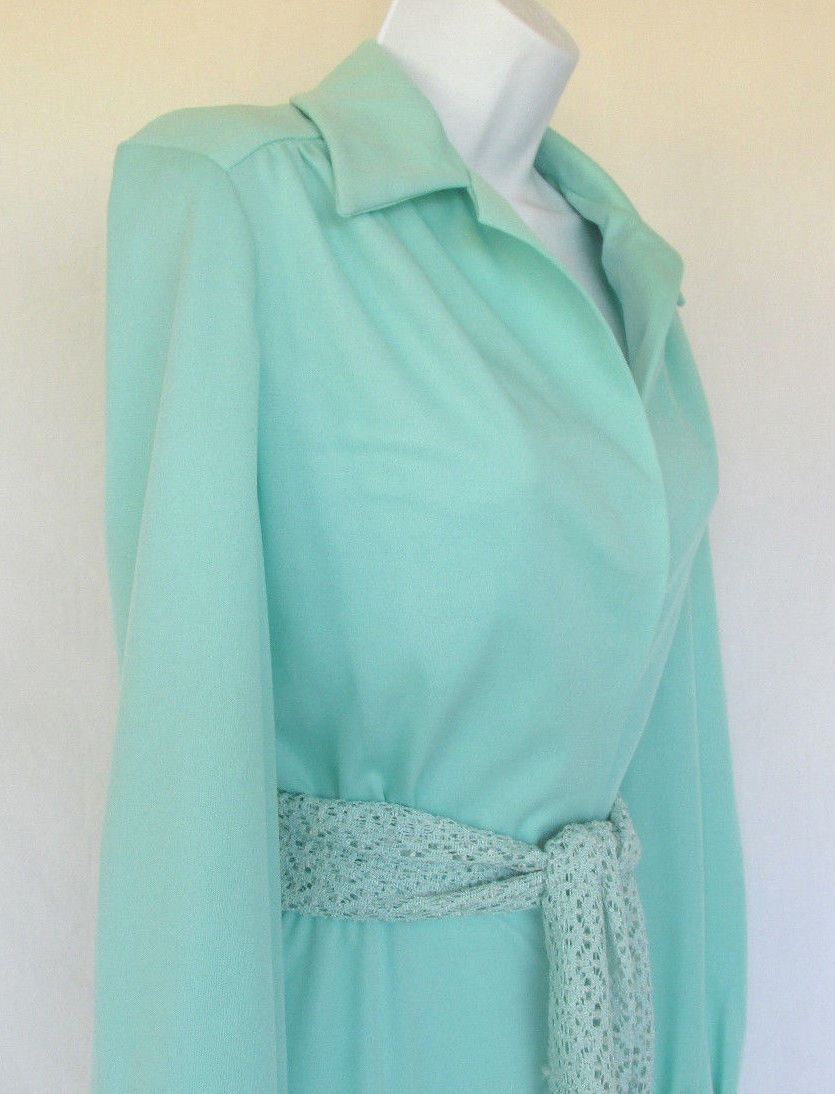VINTAGE 1960s 70s MOD DOMINO FASHIONS DRESS SEAFOAM POLY CROCHETED BELT