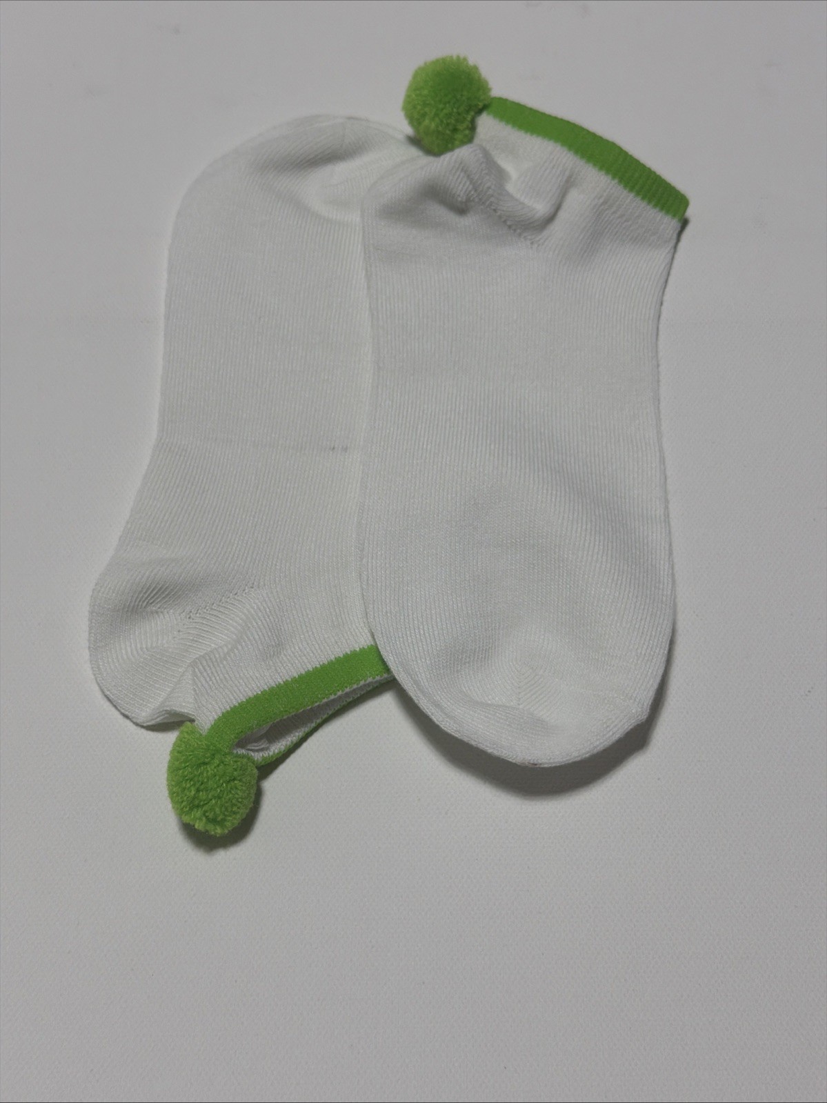 VTG Socks Womens Lime Green🍋‍🟩80’s Pom Pom 9-11 White NOS Acrylic Blend Nylon.