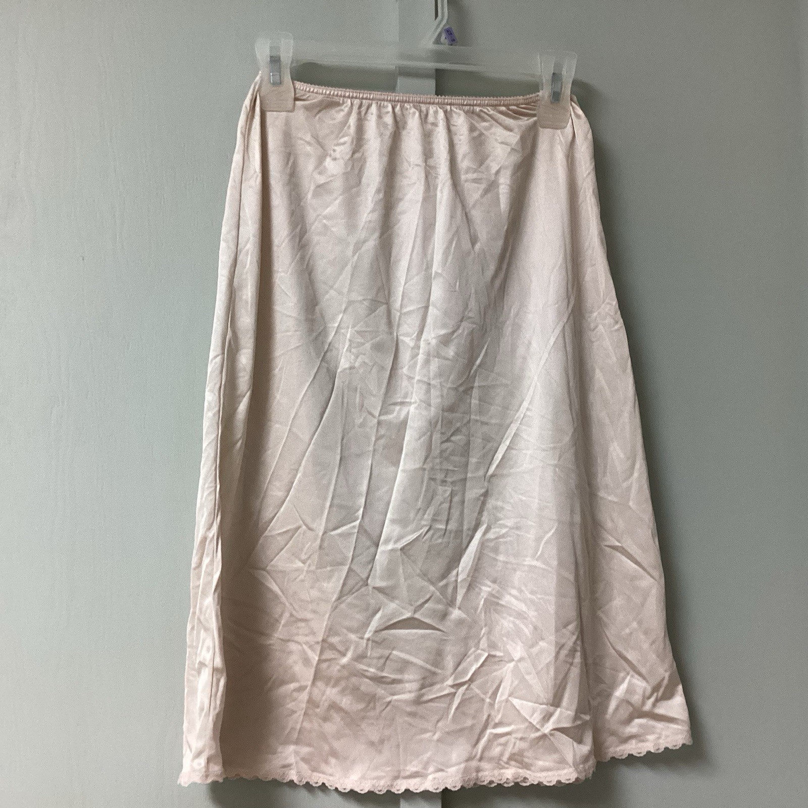 Vtg Warners Perfect Measure Nylon Half Slip Med 18”Lace Trim Blush USA