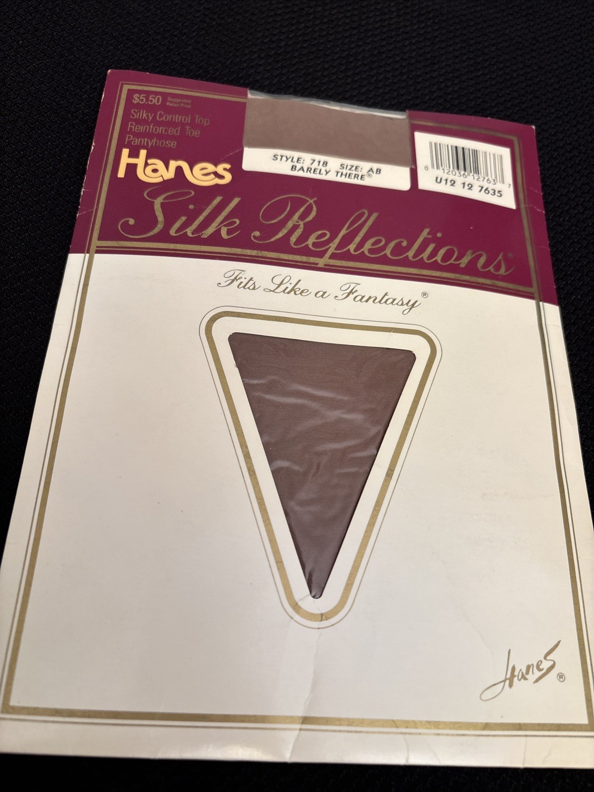 HANES SILK REFLECTIONS Silky Sheer Sandalfoot Pantyhose 715 AB Barely There NOS