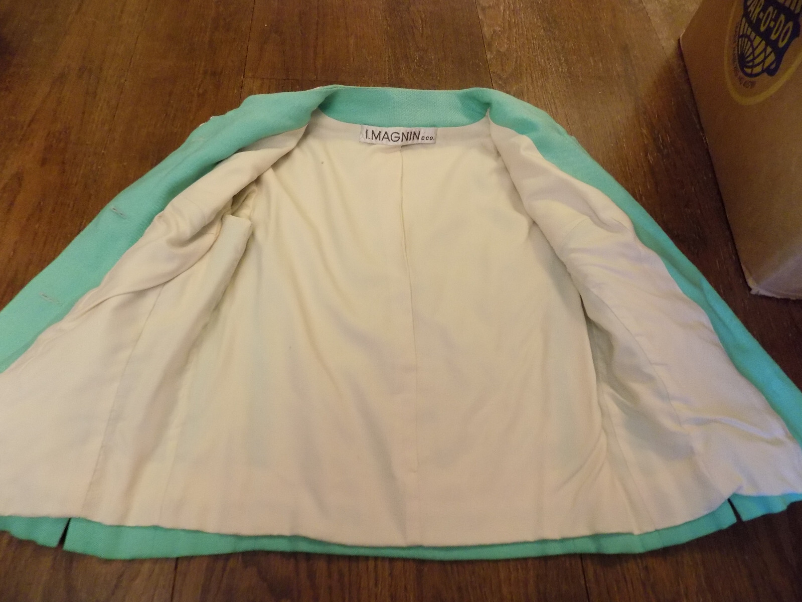 I.magnin & Co Jacket light Green White Piping & Bow ADORABLE Vtg Retro 1960s 60s