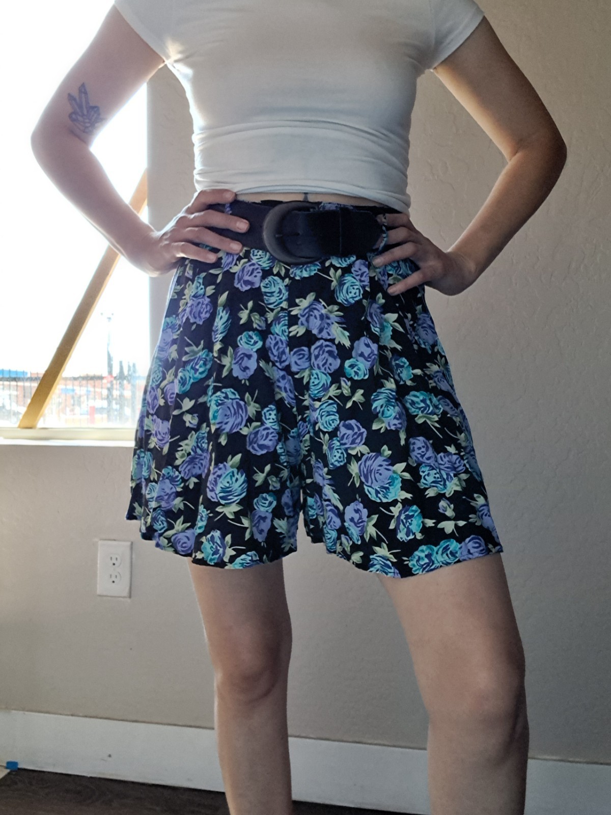 VTG 90s Paris Blues High Waisted Pleated Floral Flowy Shorts Women’s 9