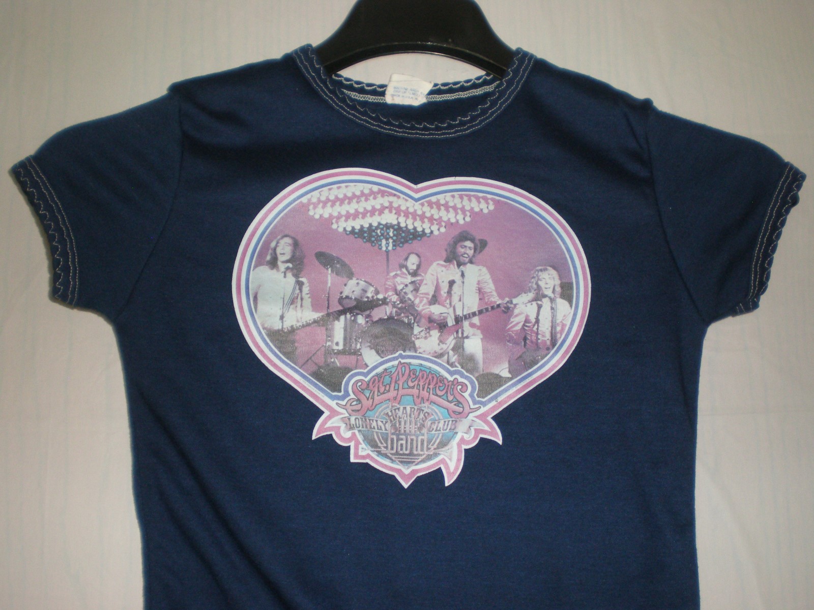 Sgt. Peppers Lonely Hearts Club Band T SHIRT BEE GEES ORIGINAL NO SIZE