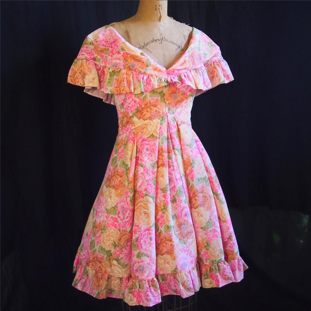 SCAASI BOUTIQUE Vintage 80s Does 50s Floral Off Shoulder Full Skirt Party Dress