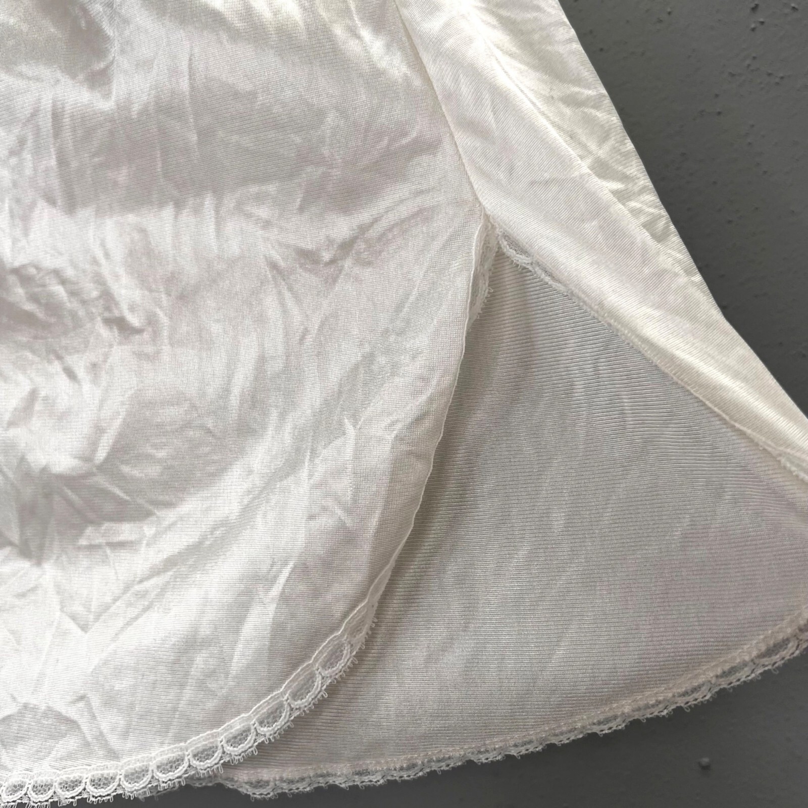 Vintage Half Slip White Satin Lace Trim size S M Elastic Waist Side Slit FLAW