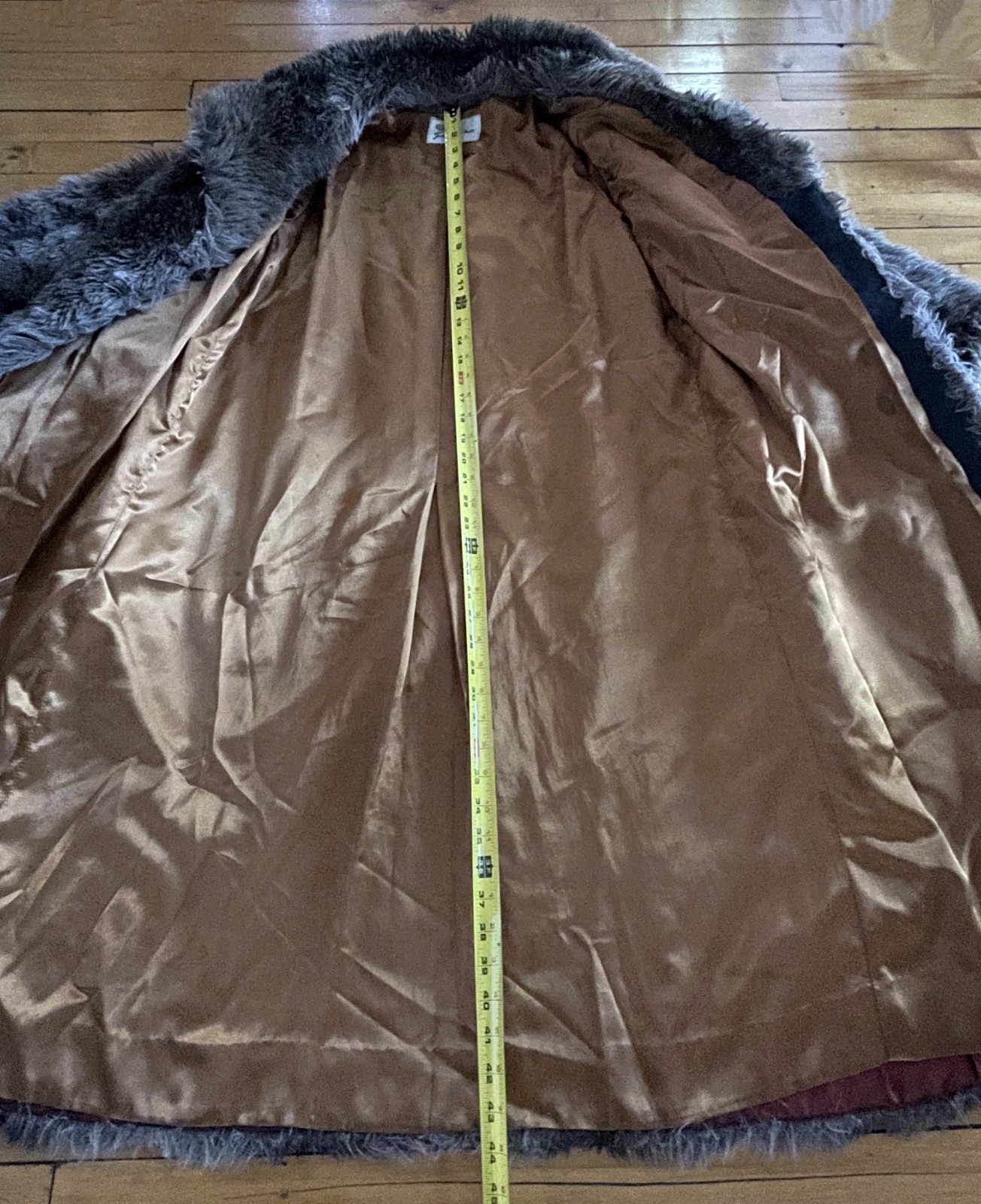 Vintage Women’s Full-Length Raccoon Look Faux Fur Coat | Panache Lykafur | Made